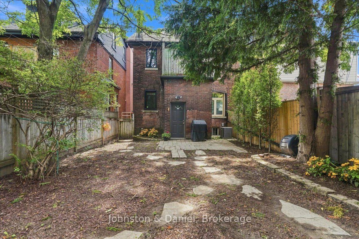 Photo 38 of 16 Barton Avenue, Toronto, The Annex — HOMEH