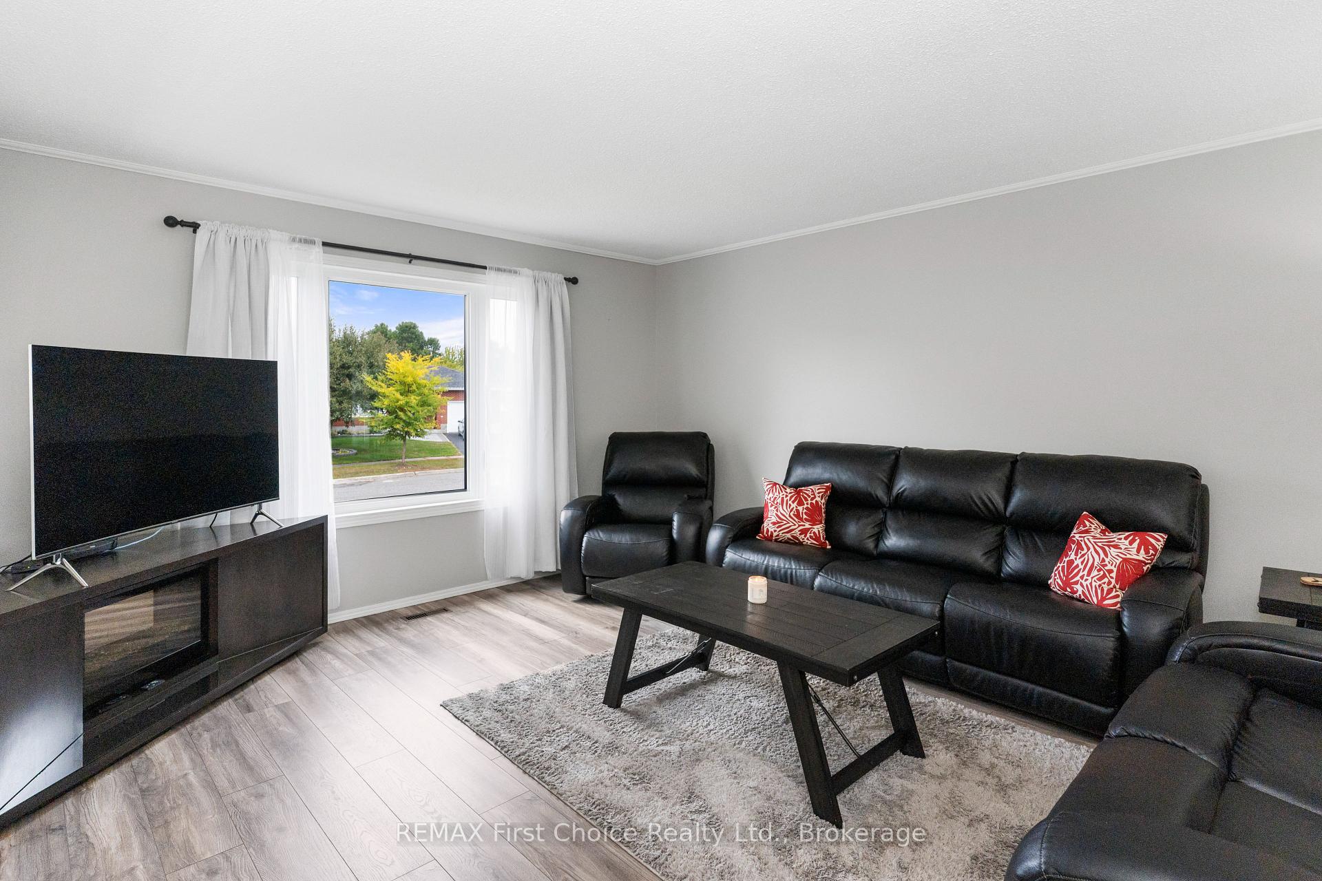 Photo 20 of 177 Flamingo Drive, Thunder Bay, River Terrace — HOMEH