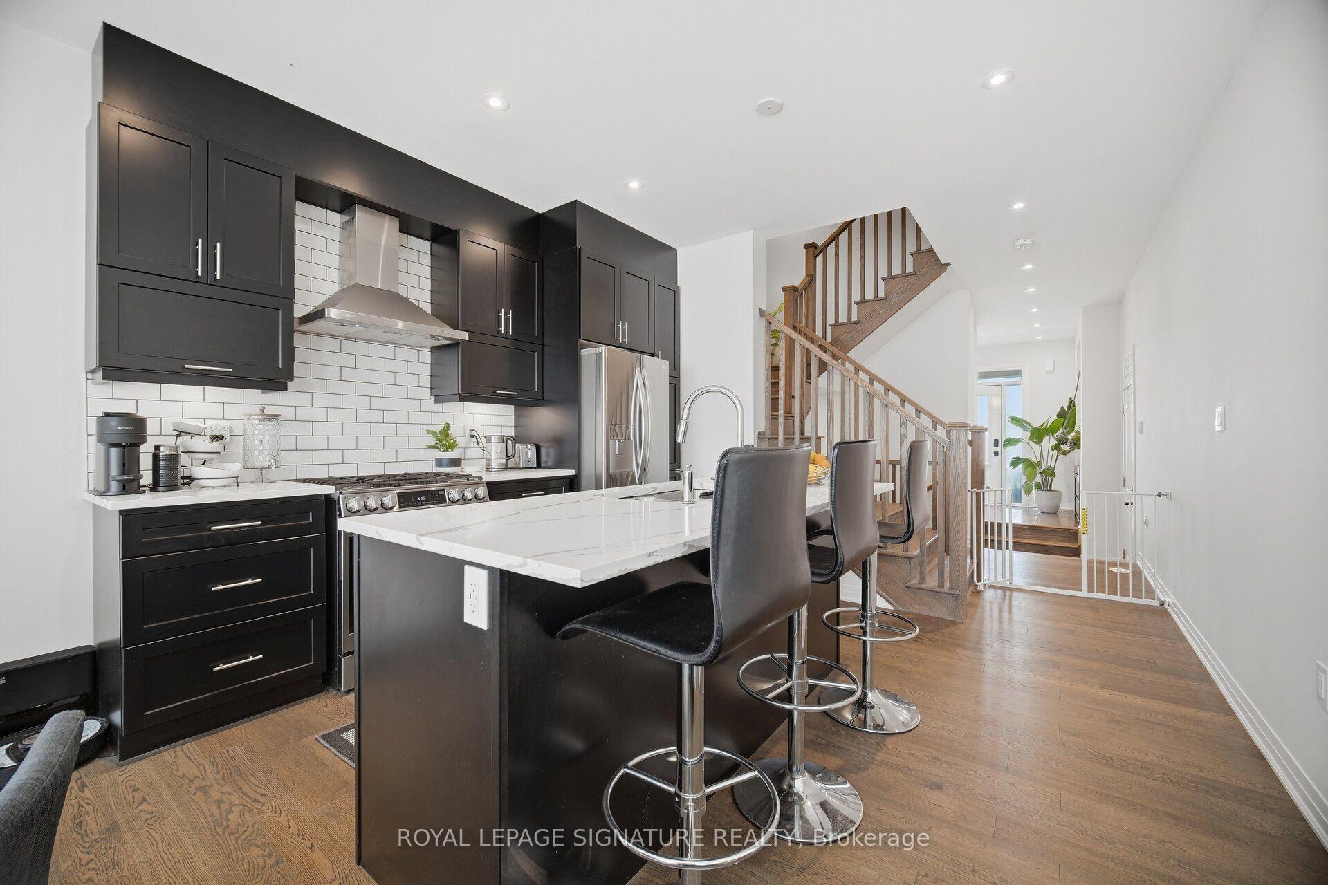 Photo 5 of 94 Settlers Road E, Oakville, Glenorchy — HOMEH
