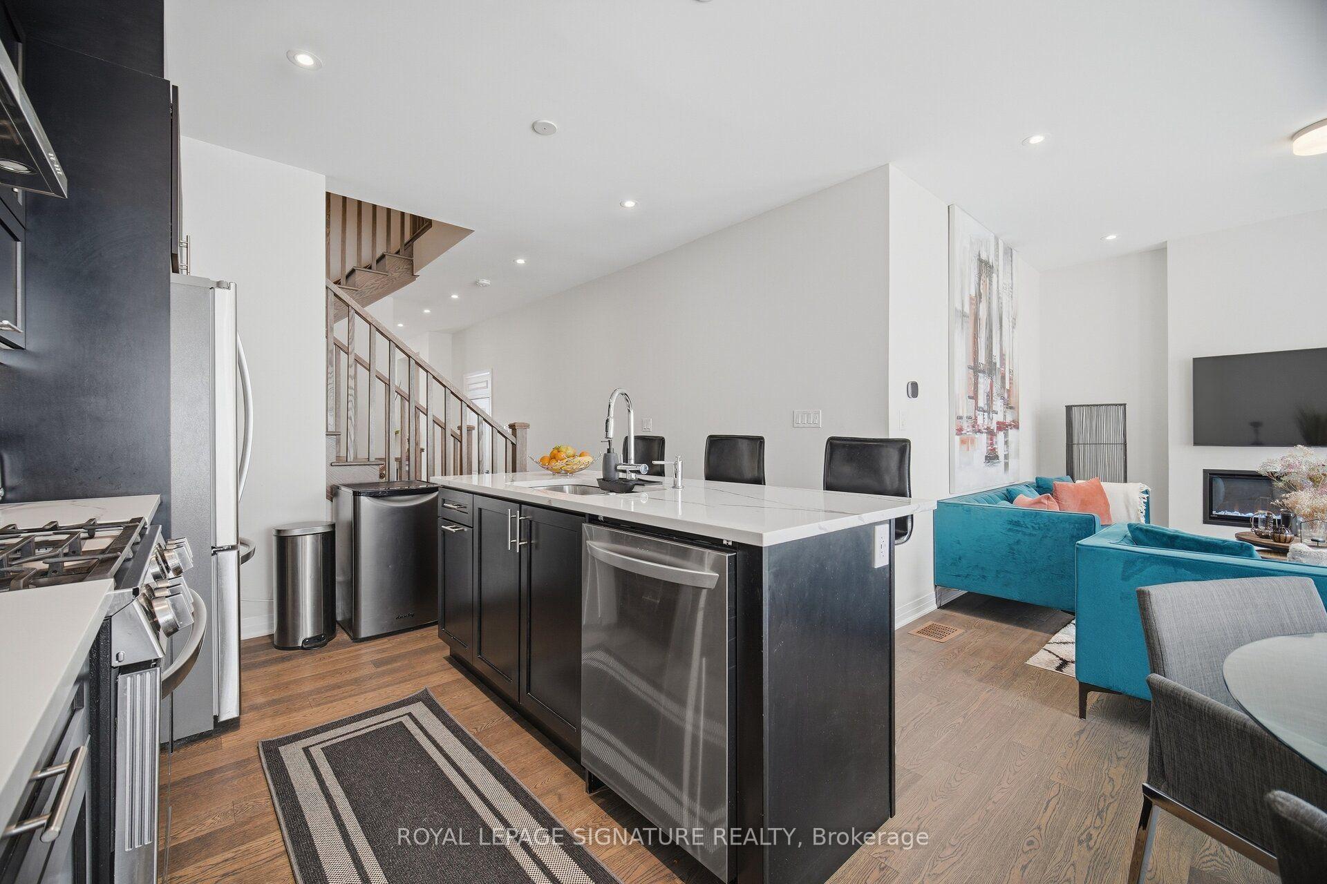 Photo 7 of 94 Settlers Road E, Oakville, Glenorchy — HOMEH