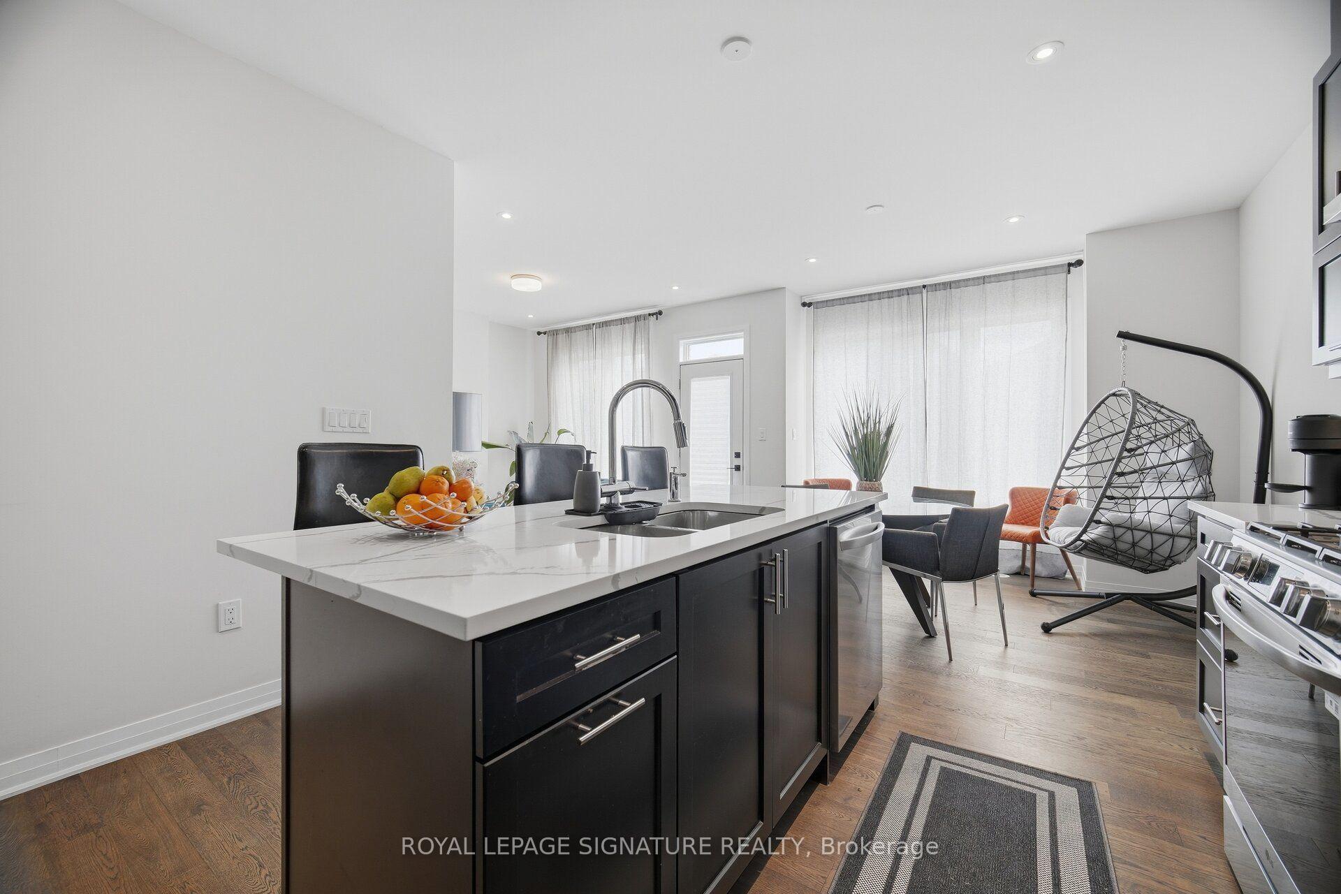 Photo 10 of 94 Settlers Road E, Oakville, Glenorchy — HOMEH
