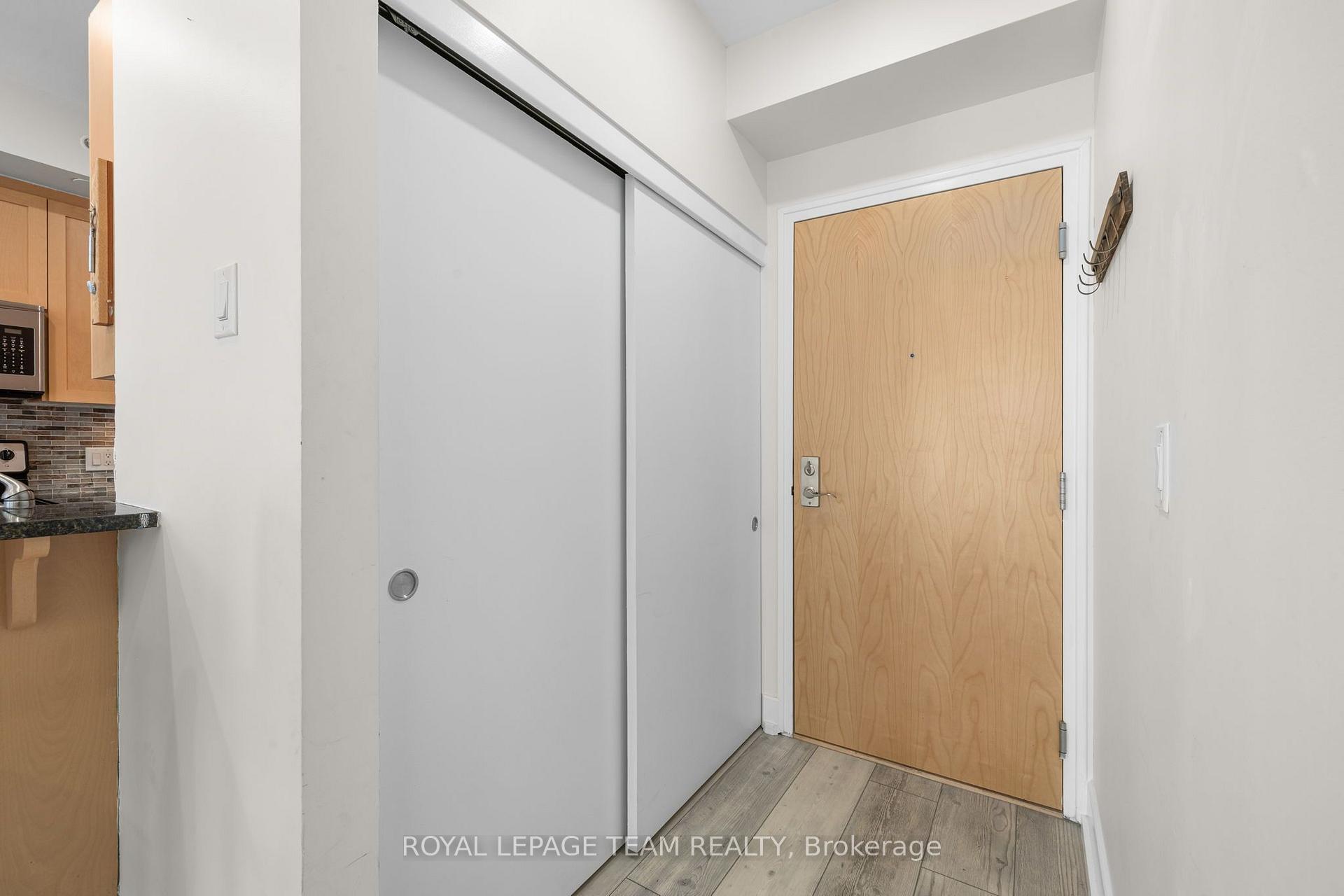 Photo 4 of Unit 102, 390 Booth Street, Ottawa, West Centre Town — HOMEH