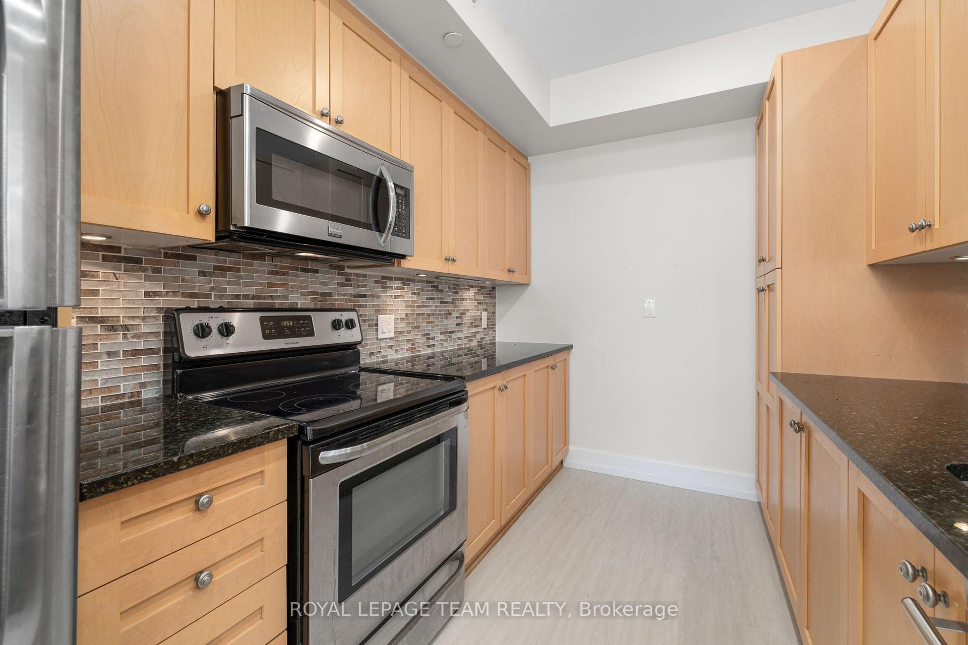 Photo 7 of Unit 102, 390 Booth Street, Ottawa, West Centre Town — HOMEH