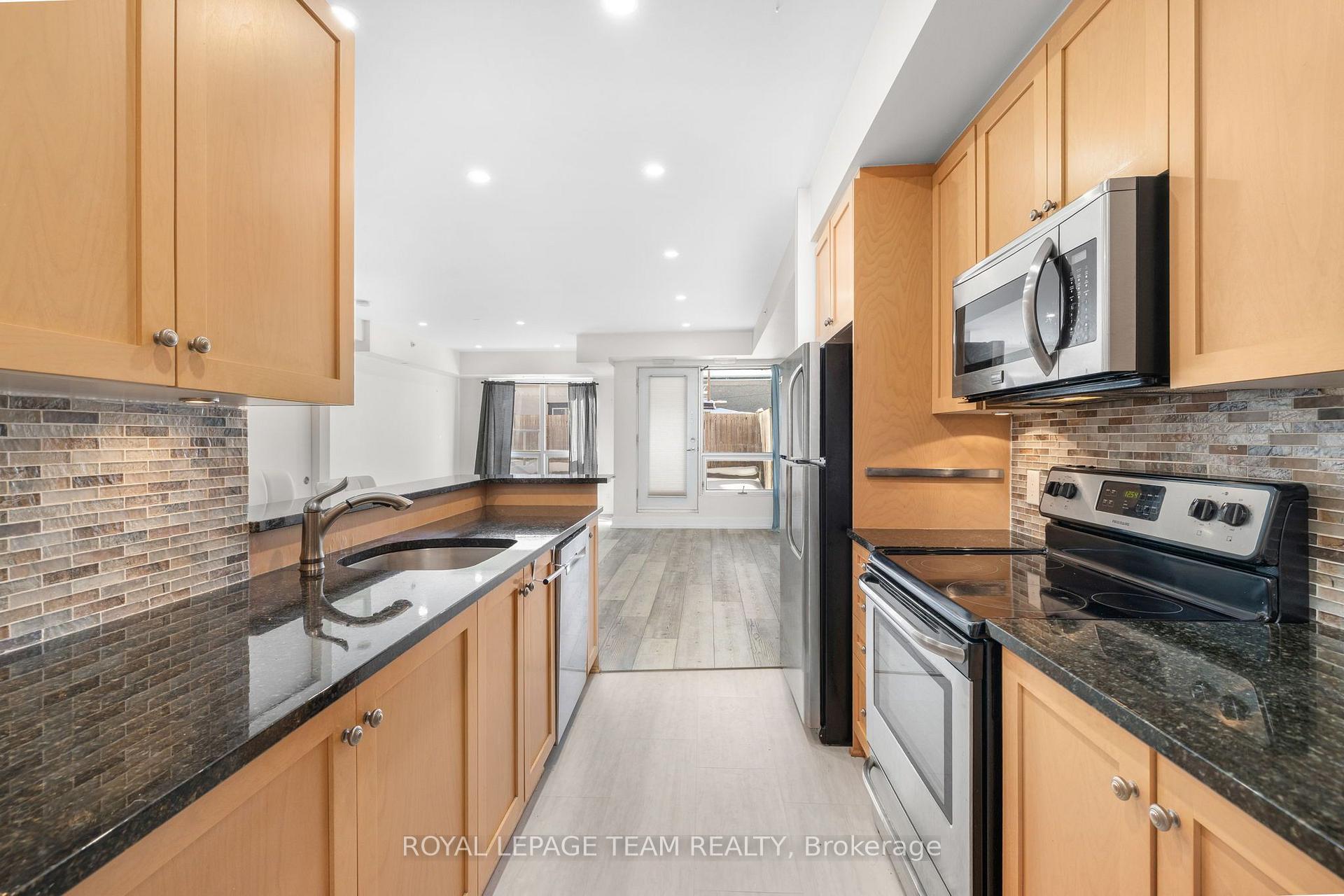 Photo 8 of Unit 102, 390 Booth Street, Ottawa, West Centre Town — HOMEH