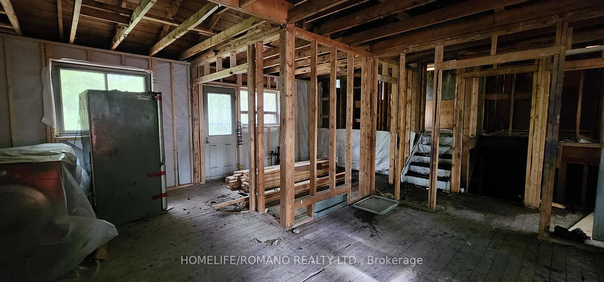 Photo 14 of 14 Threadneedle Crescent, North York, Hillcrest Village — HOMEH