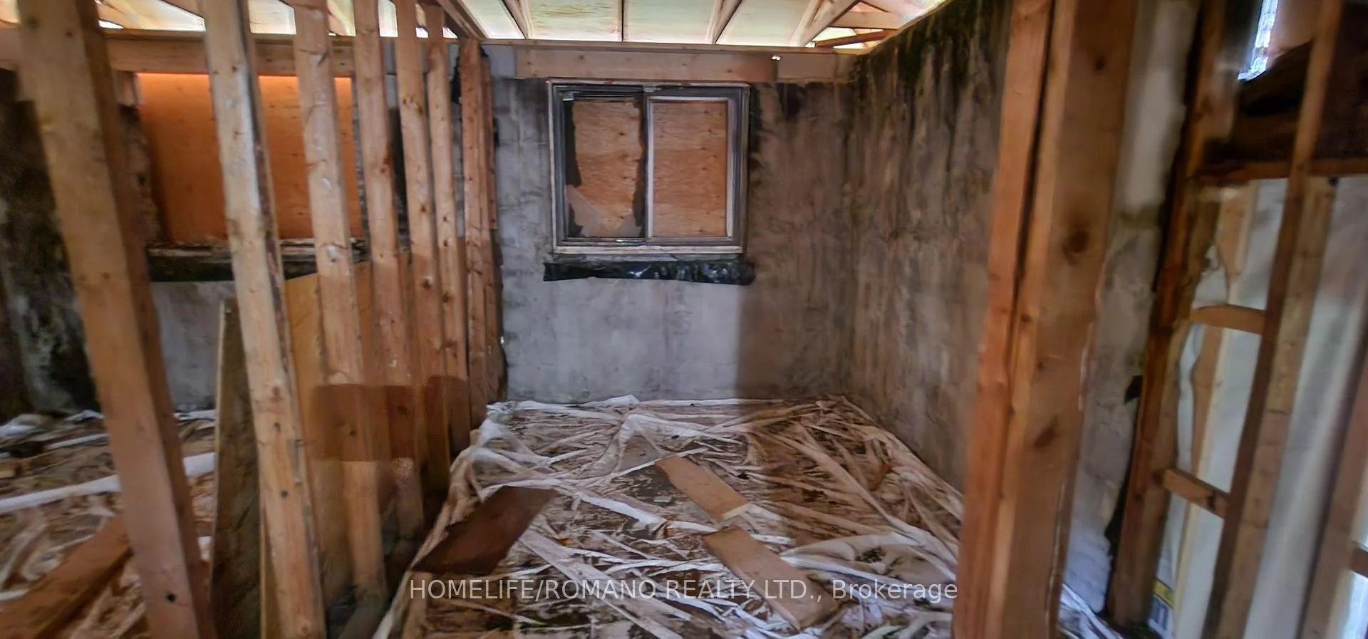 Photo 18 of 14 Threadneedle Crescent, North York, Hillcrest Village — HOMEH