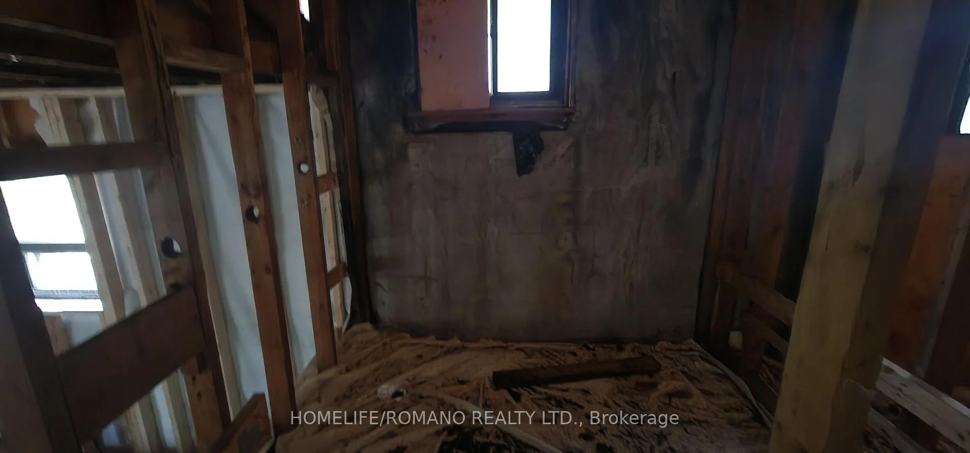 Photo 21 of 14 Threadneedle Crescent, North York, Hillcrest Village — HOMEH