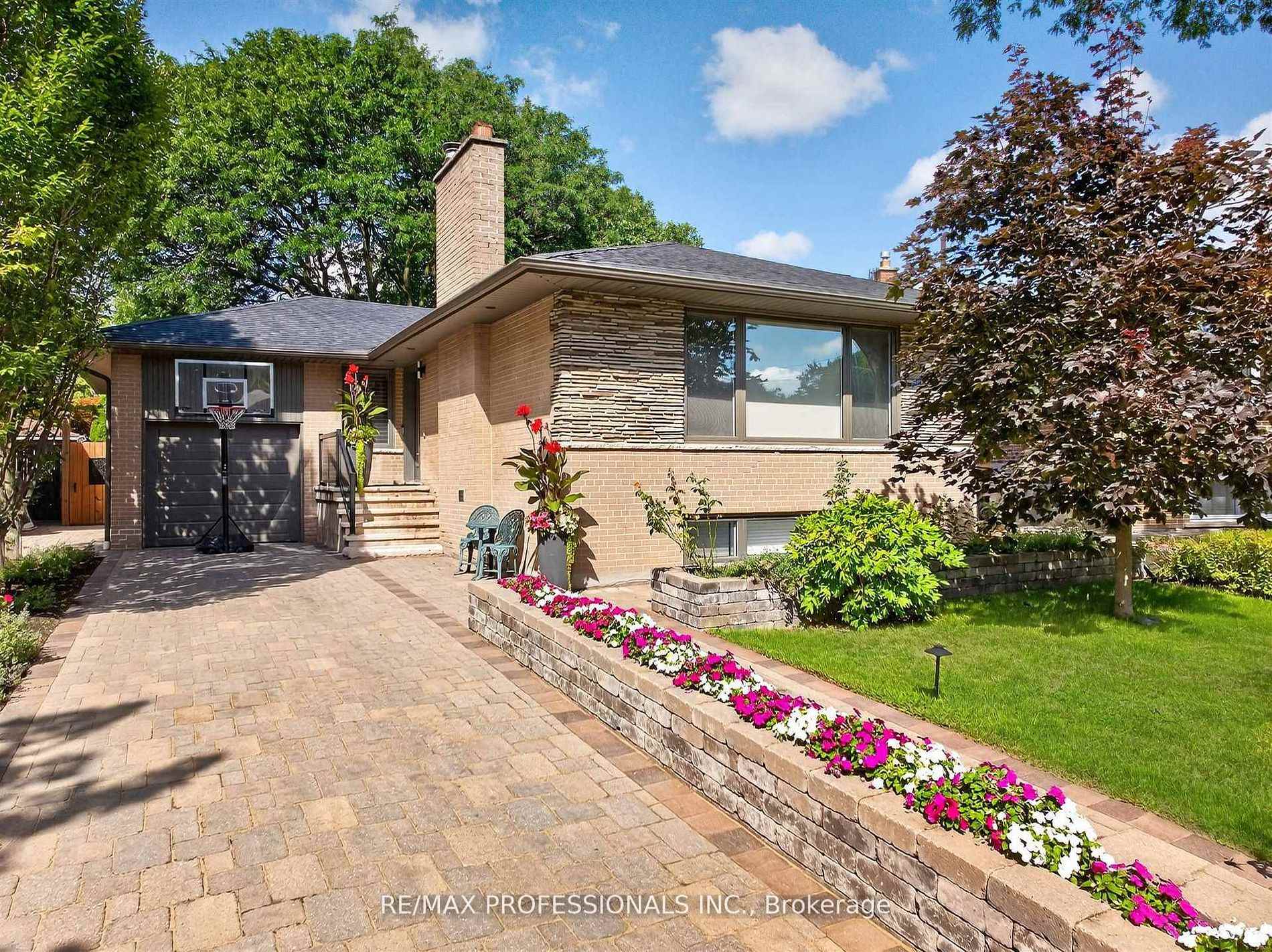 Photo 1 of 57 Merrygale Crescent, Etobicoke, Eringate-Centennial-West Deane — HOMEH