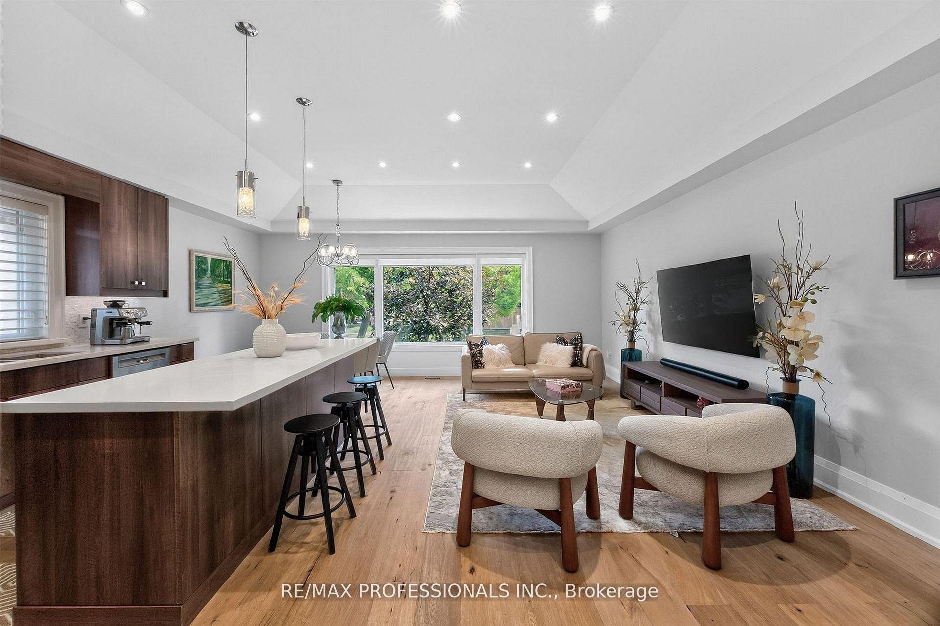 Photo 9 of 57 Merrygale Crescent, Etobicoke, Eringate-Centennial-West Deane — HOMEH