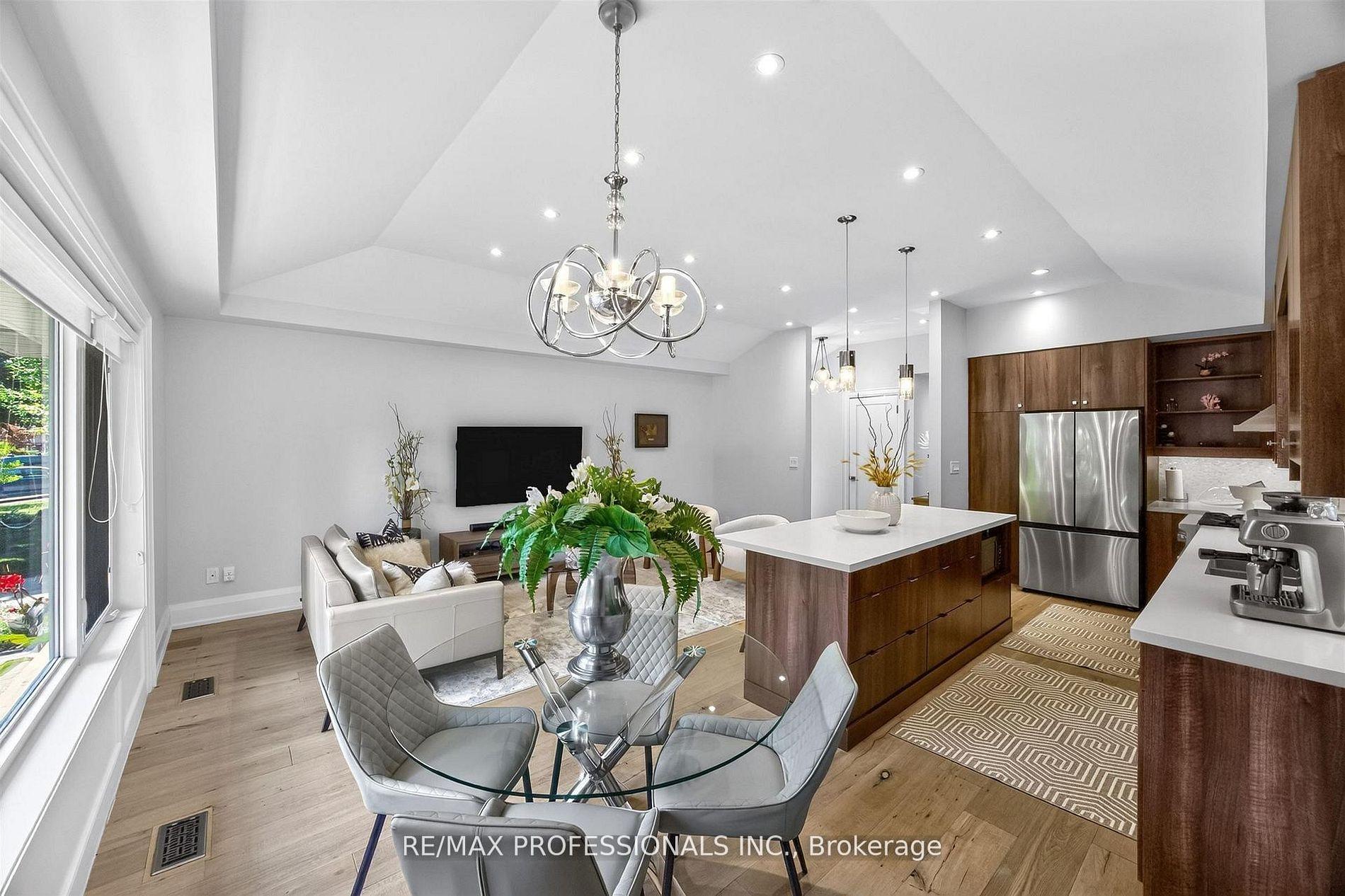 Photo 15 of 57 Merrygale Crescent, Etobicoke, Eringate-Centennial-West Deane — HOMEH