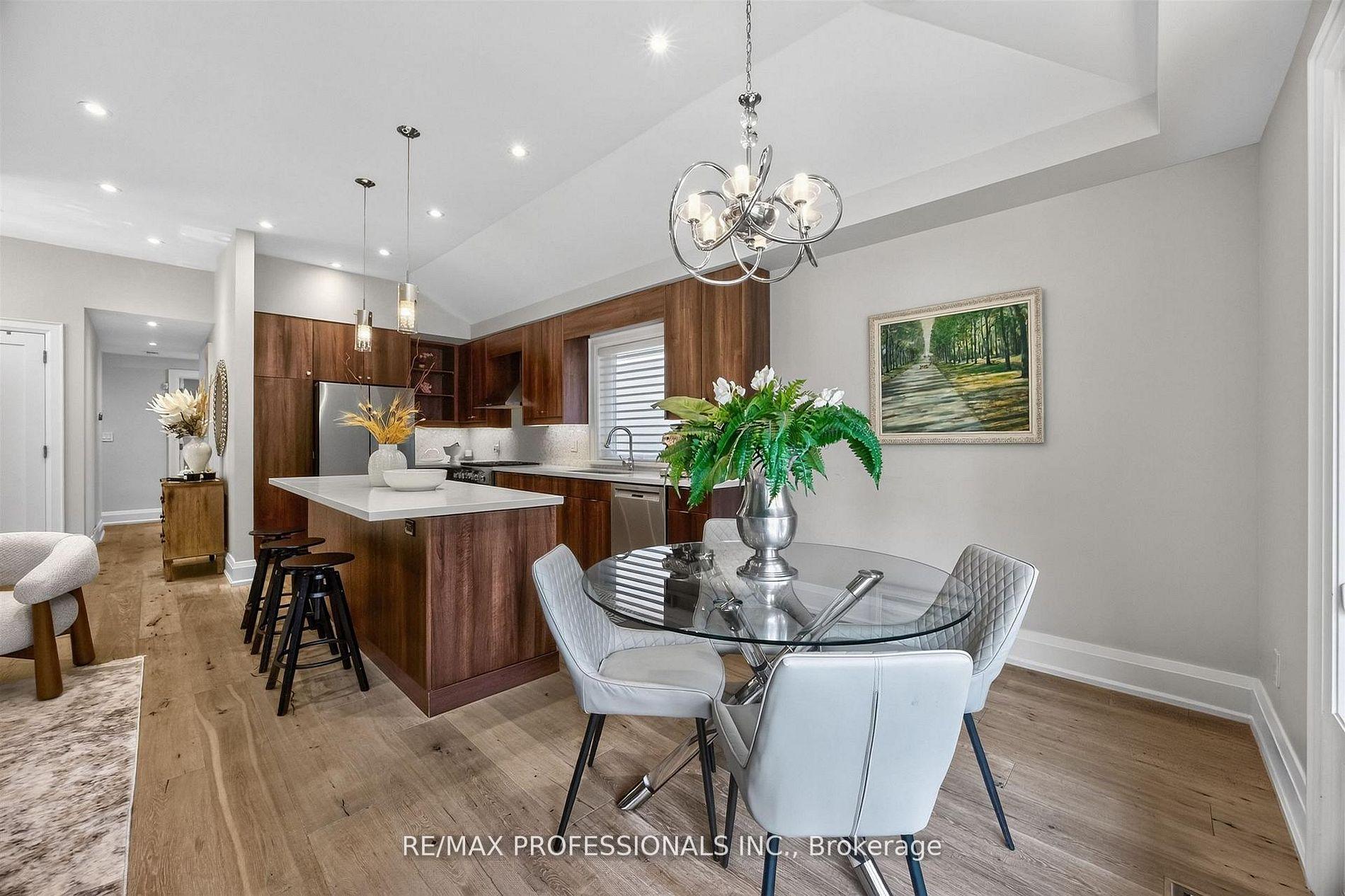 Photo 16 of 57 Merrygale Crescent, Etobicoke, Eringate-Centennial-West Deane — HOMEH