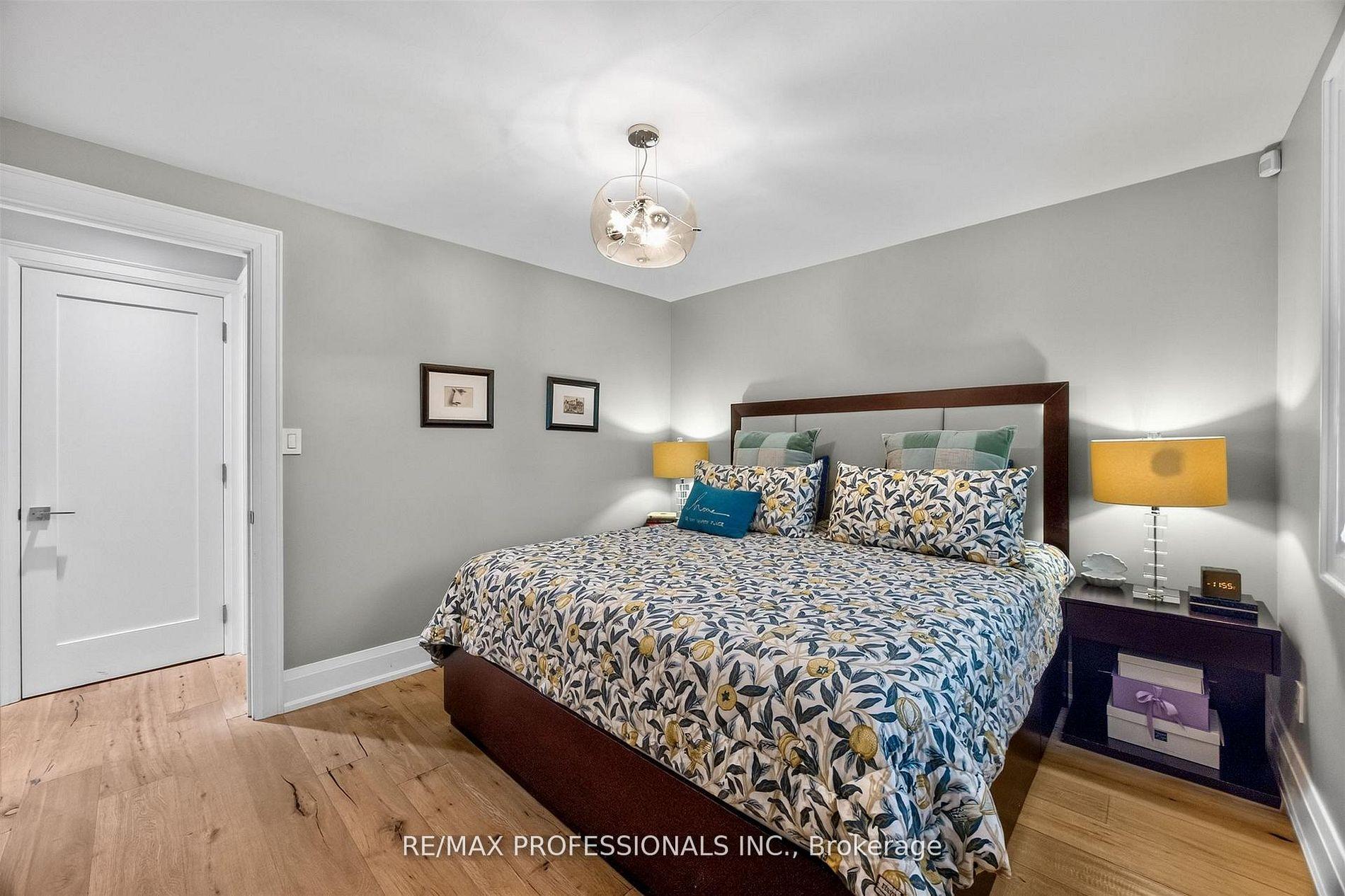 Photo 20 of 57 Merrygale Crescent, Etobicoke, Eringate-Centennial-West Deane — HOMEH