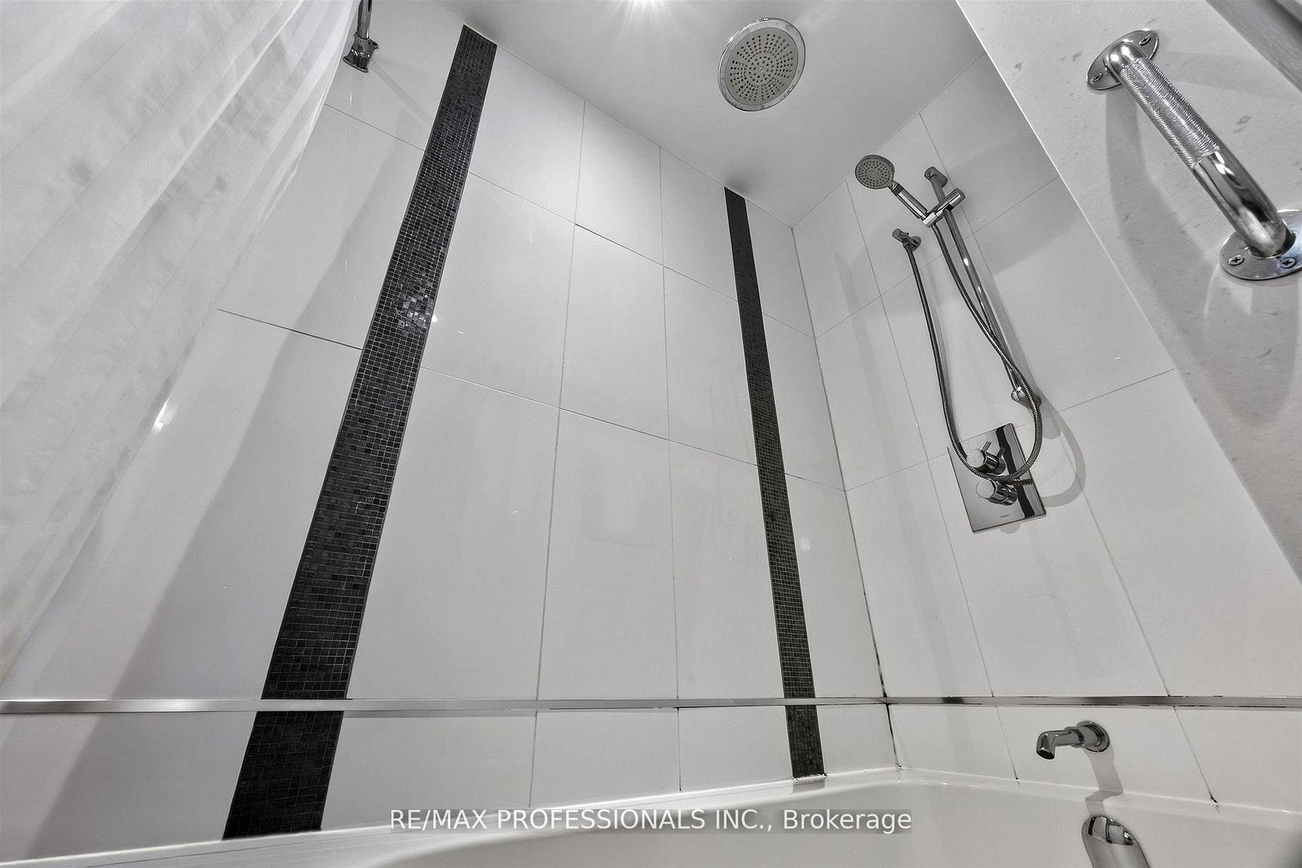Photo 25 of 57 Merrygale Crescent, Etobicoke, Eringate-Centennial-West Deane — HOMEH
