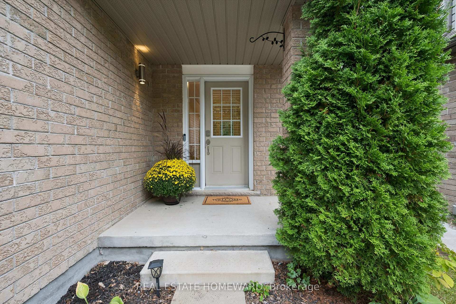 Photo 3 of Unit 3, 90 Alderson Drive, Cambridge, Hespeler Village — HOMEH