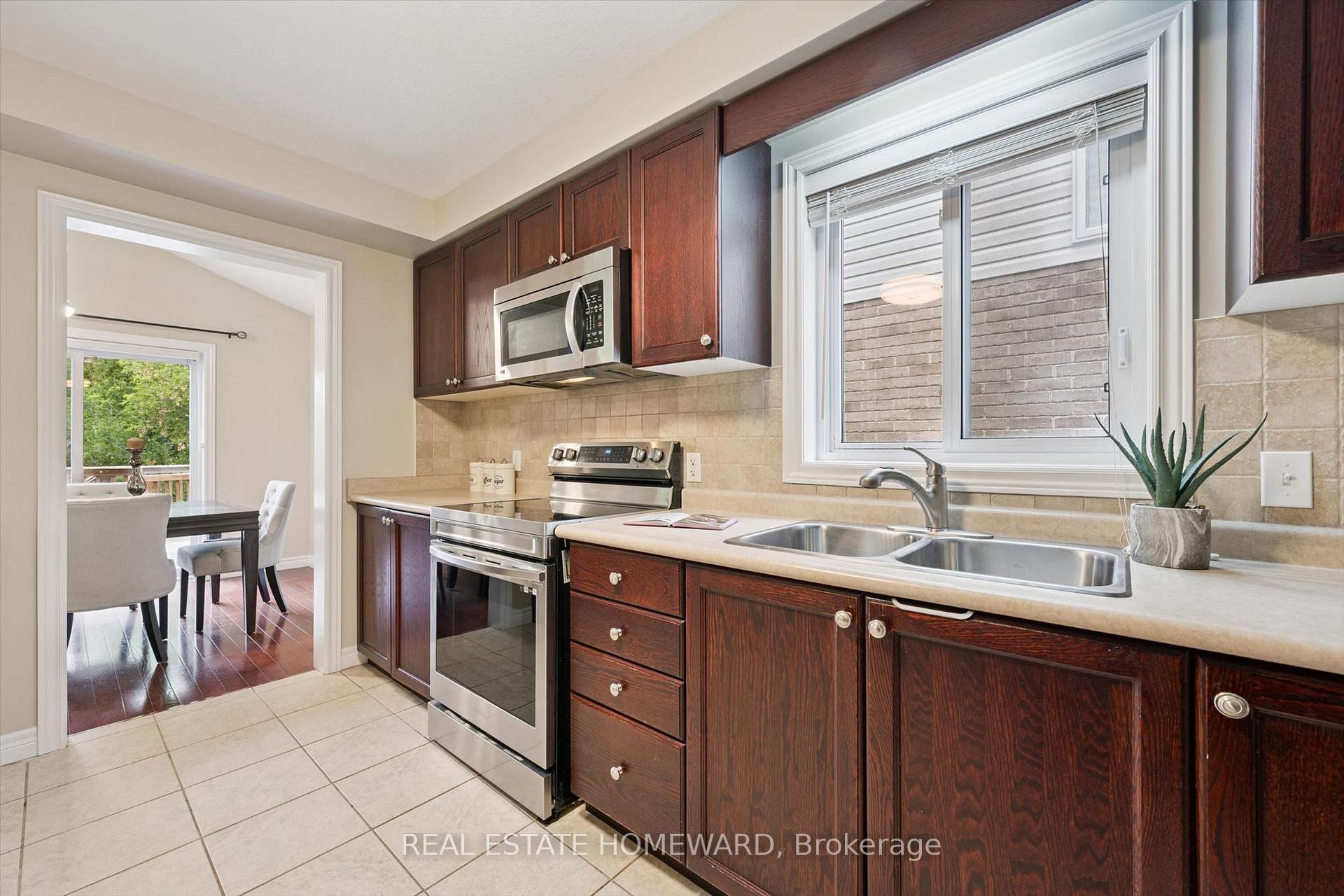 Photo 13 of Unit 3, 90 Alderson Drive, Cambridge, Hespeler Village — HOMEH