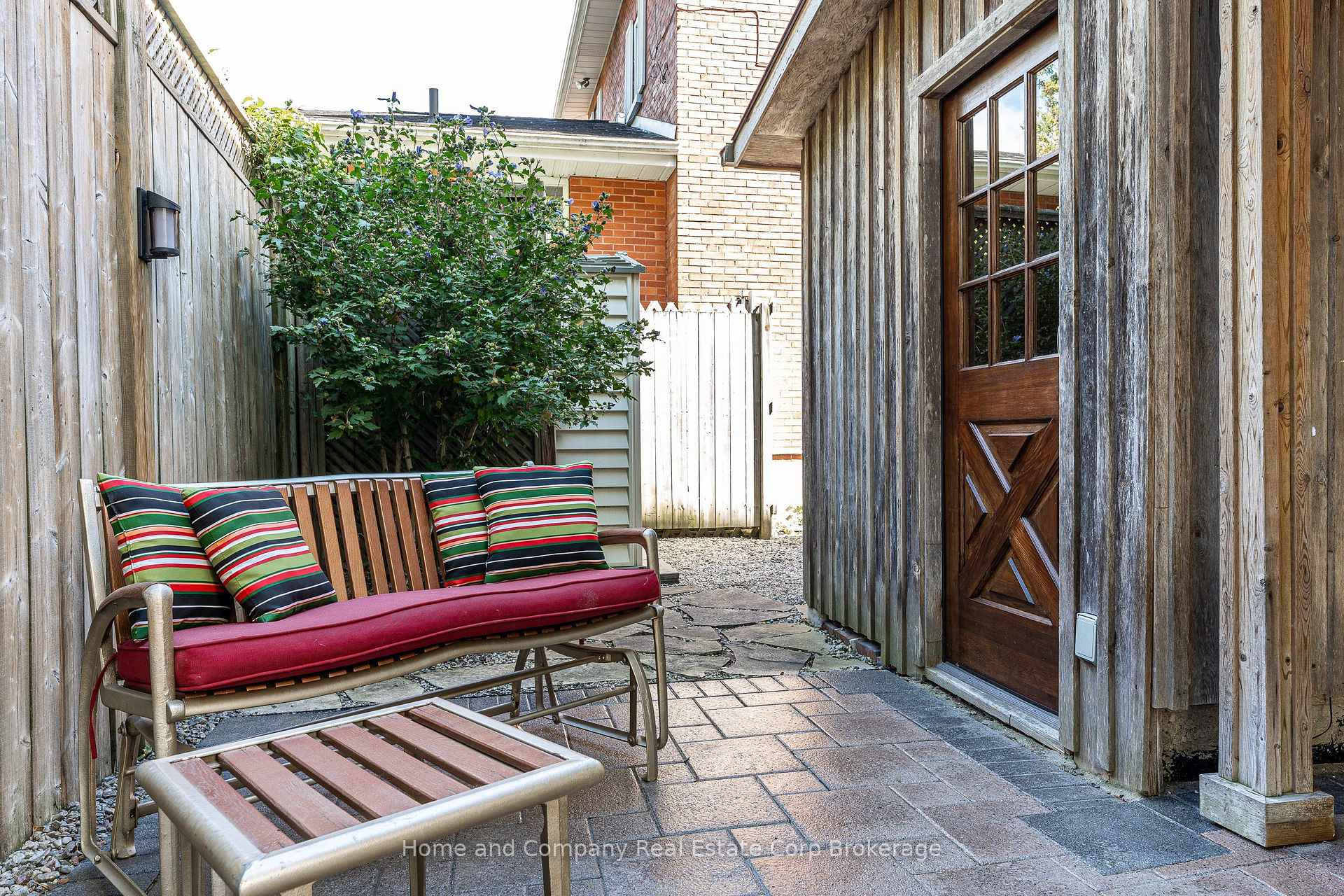 Photo 42 of 252 Albert Street, Stratford — HOMEH