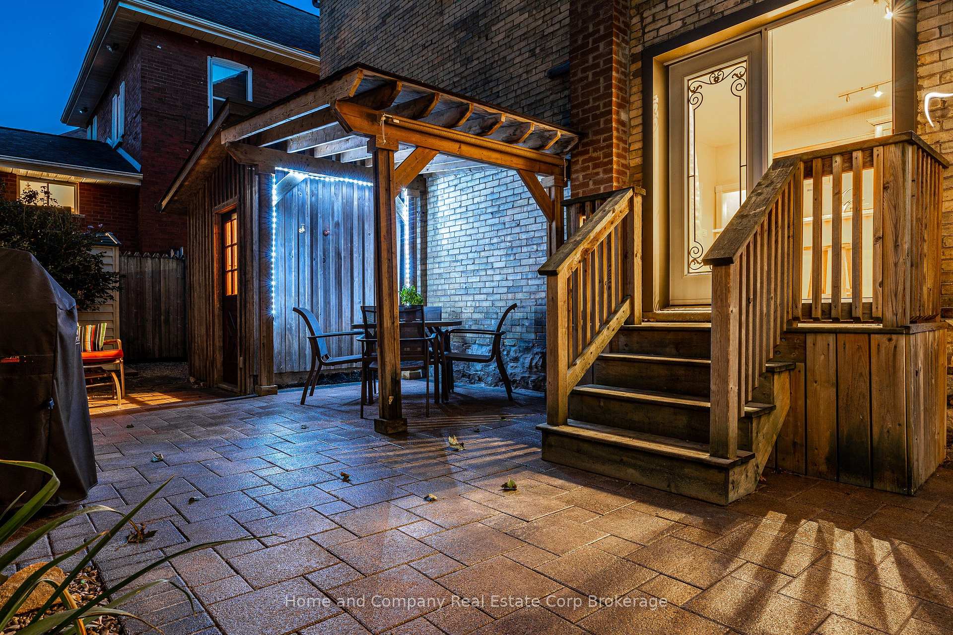 Photo 46 of 252 Albert Street, Stratford — HOMEH