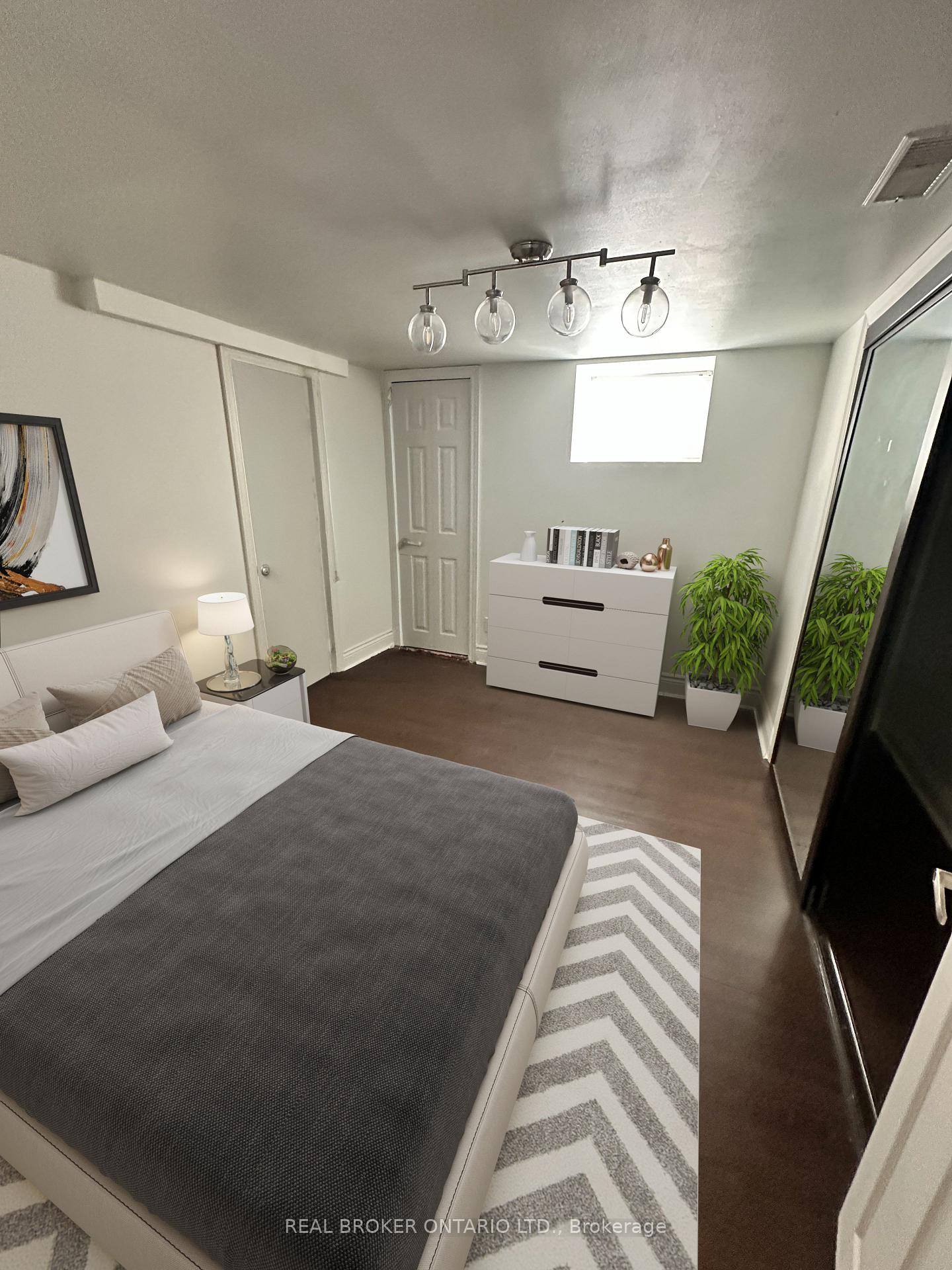 Photo 5 of Unit Lower, 24 Glenburn Avenue, Toronto, O'Connor-Parkview — HOMEH
