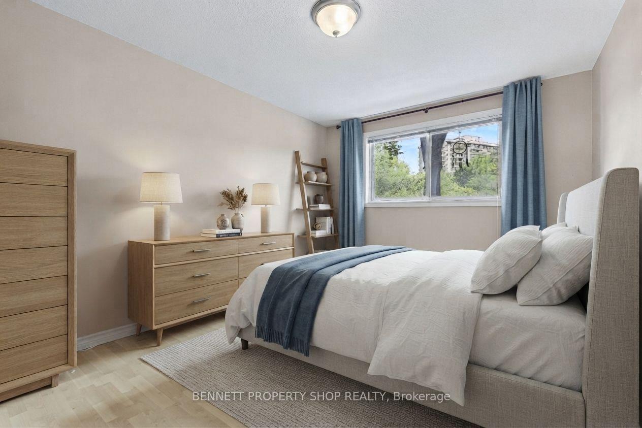 Photo 5 of Unit 106, 280 Brittany Drive, Ottawa, Viscount Alexander Park — HOMEH