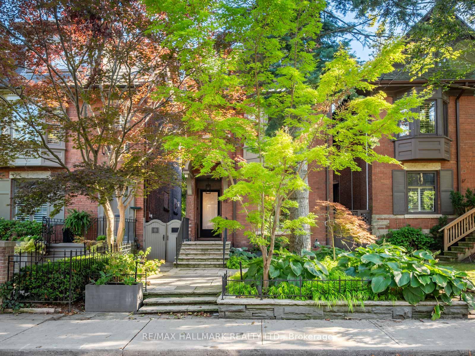 Photo 2 of 81 Macpherson Avenue, Toronto, The Annex — HOMEH