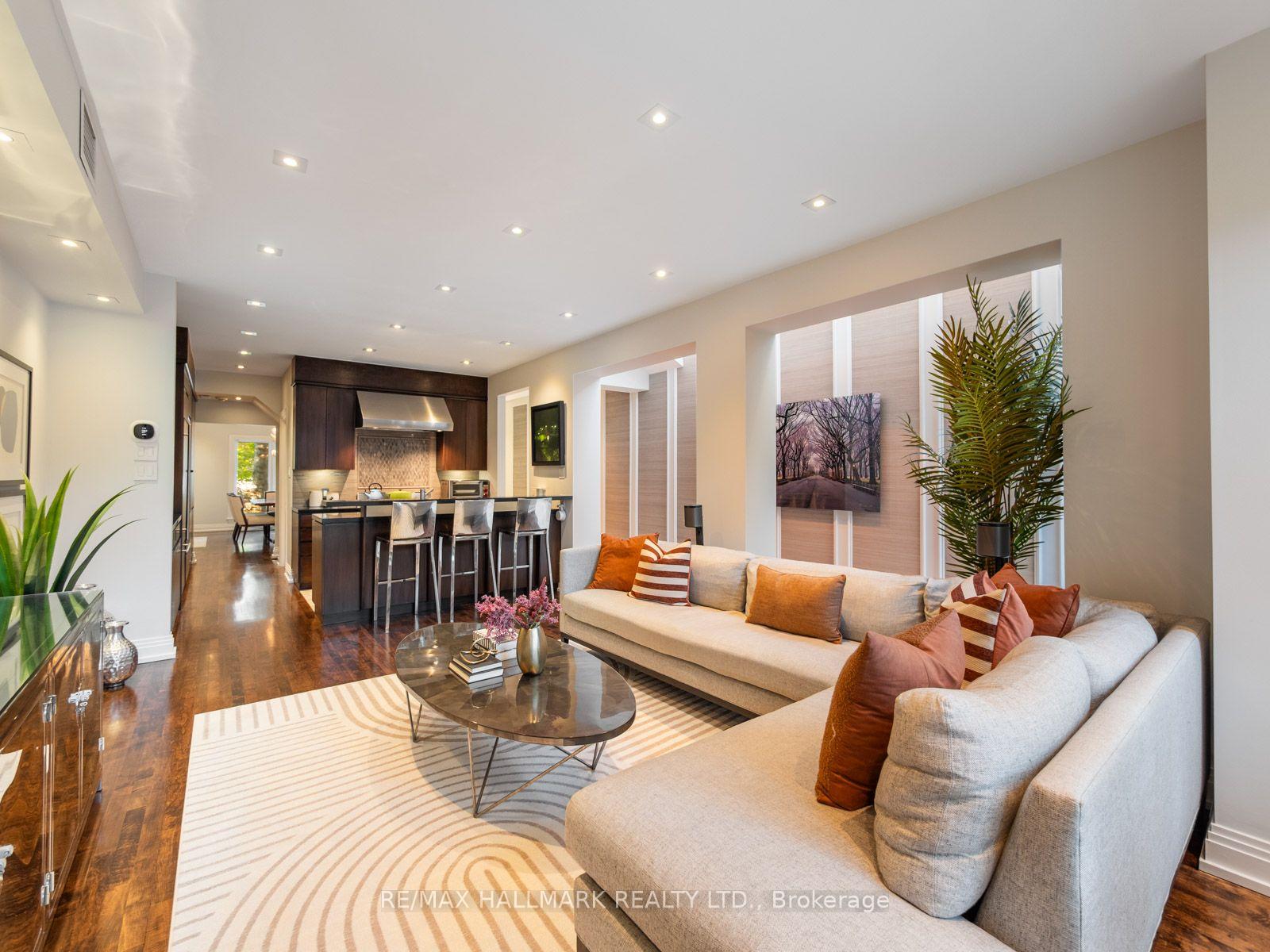 Photo 14 of 81 Macpherson Avenue, Toronto, The Annex — HOMEH