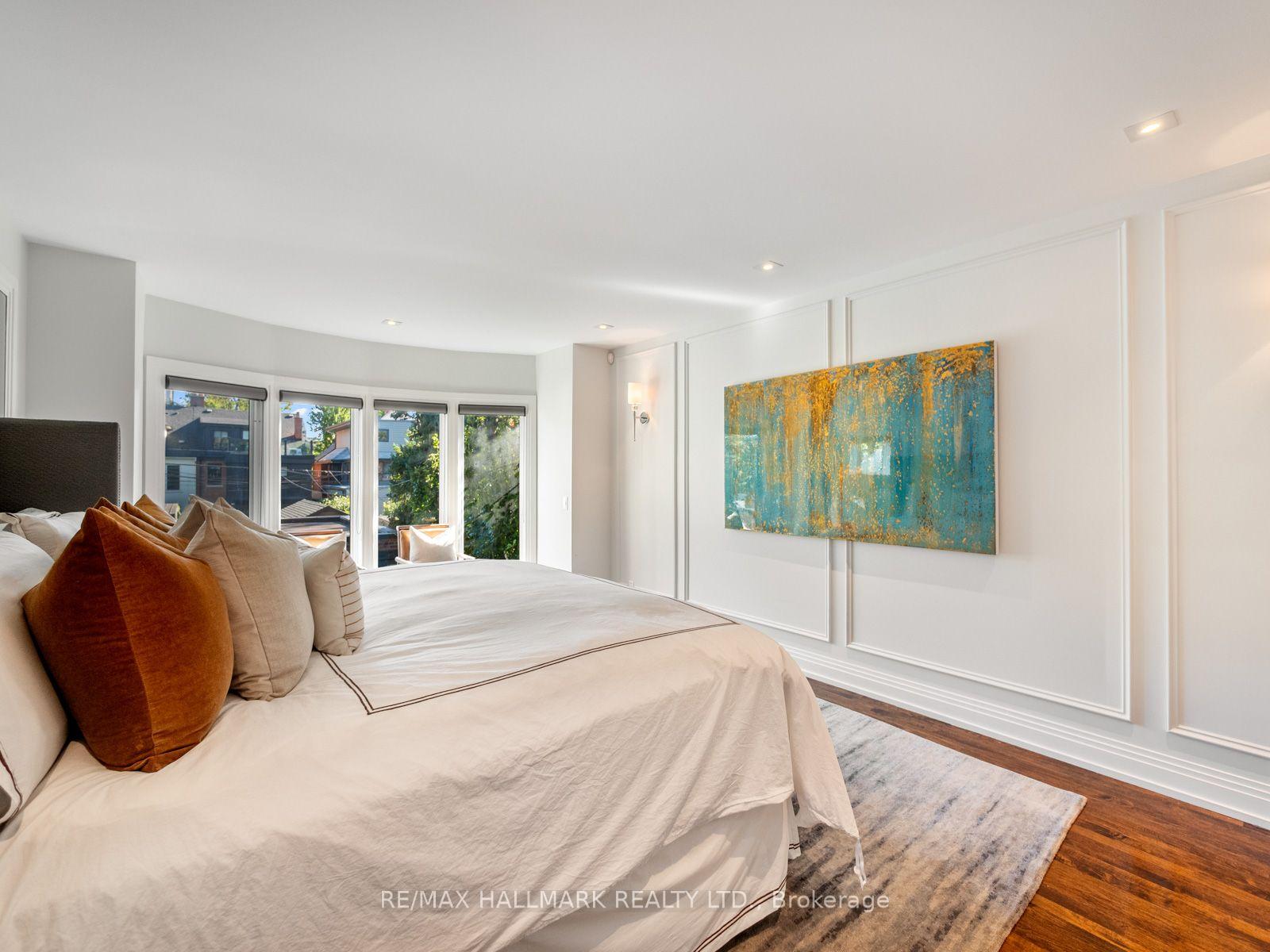 Photo 24 of 81 Macpherson Avenue, Toronto, The Annex — HOMEH