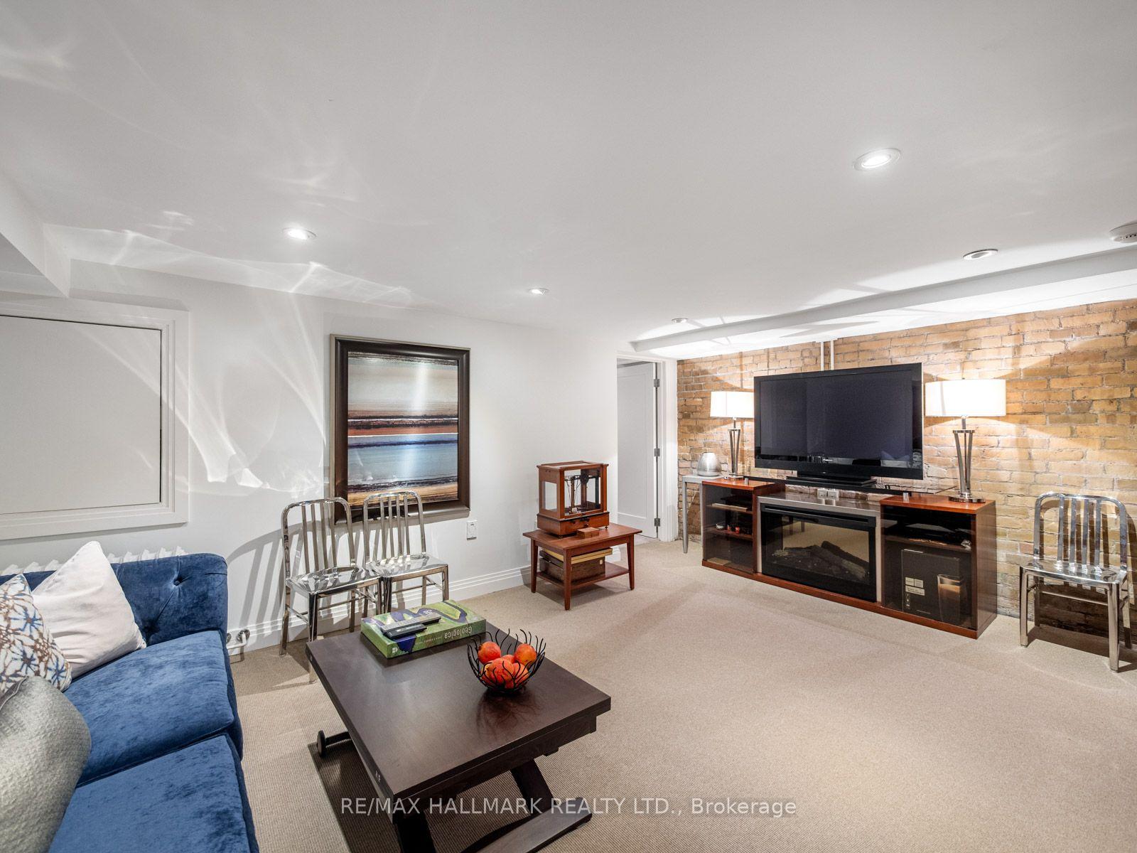 Photo 40 of 81 Macpherson Avenue, Toronto, The Annex — HOMEH