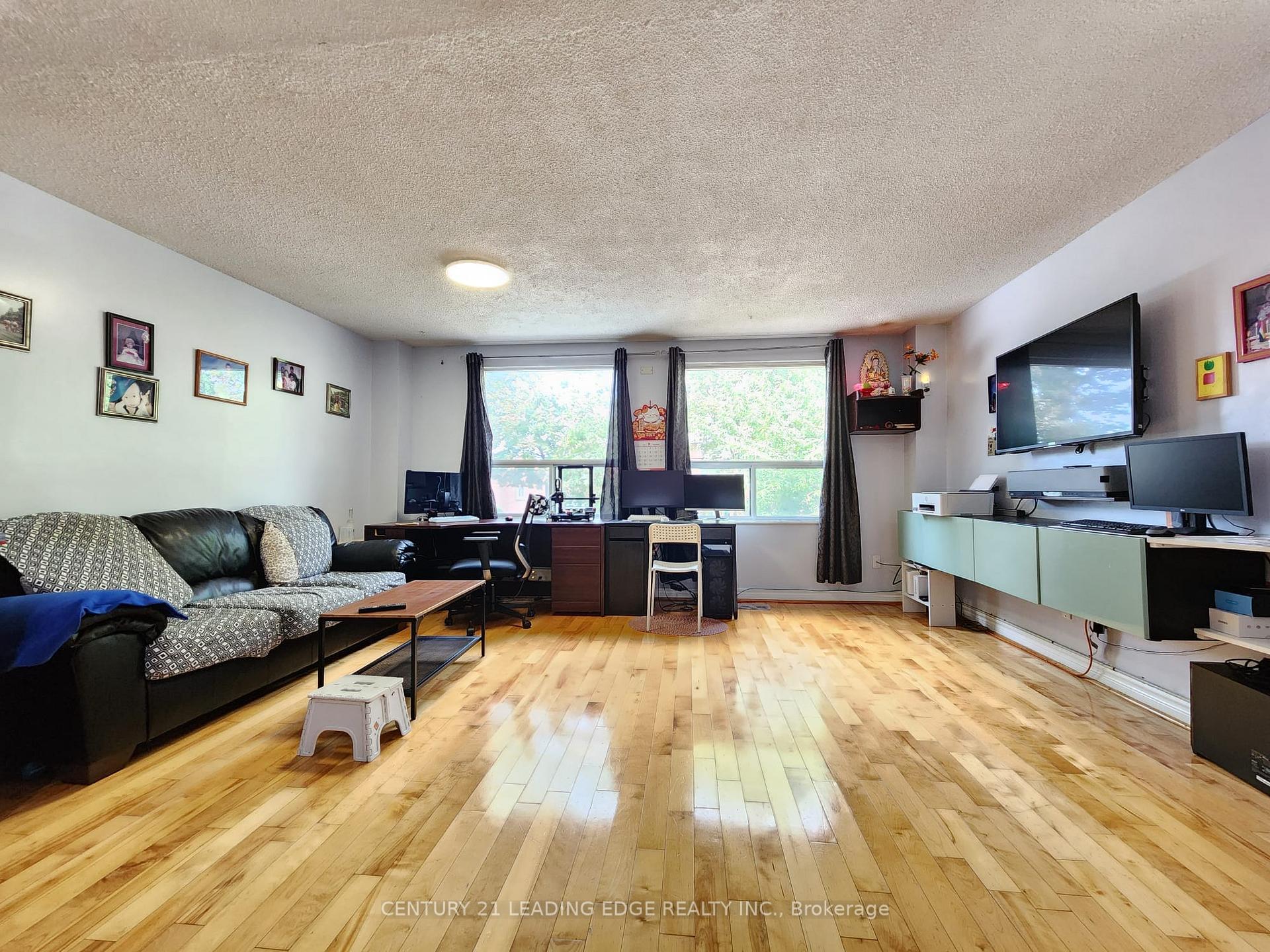 Photo 2 of Unit 82, 203 Lotherton Pathway, North York, Yorkdale-Glen Park — HOMEH
