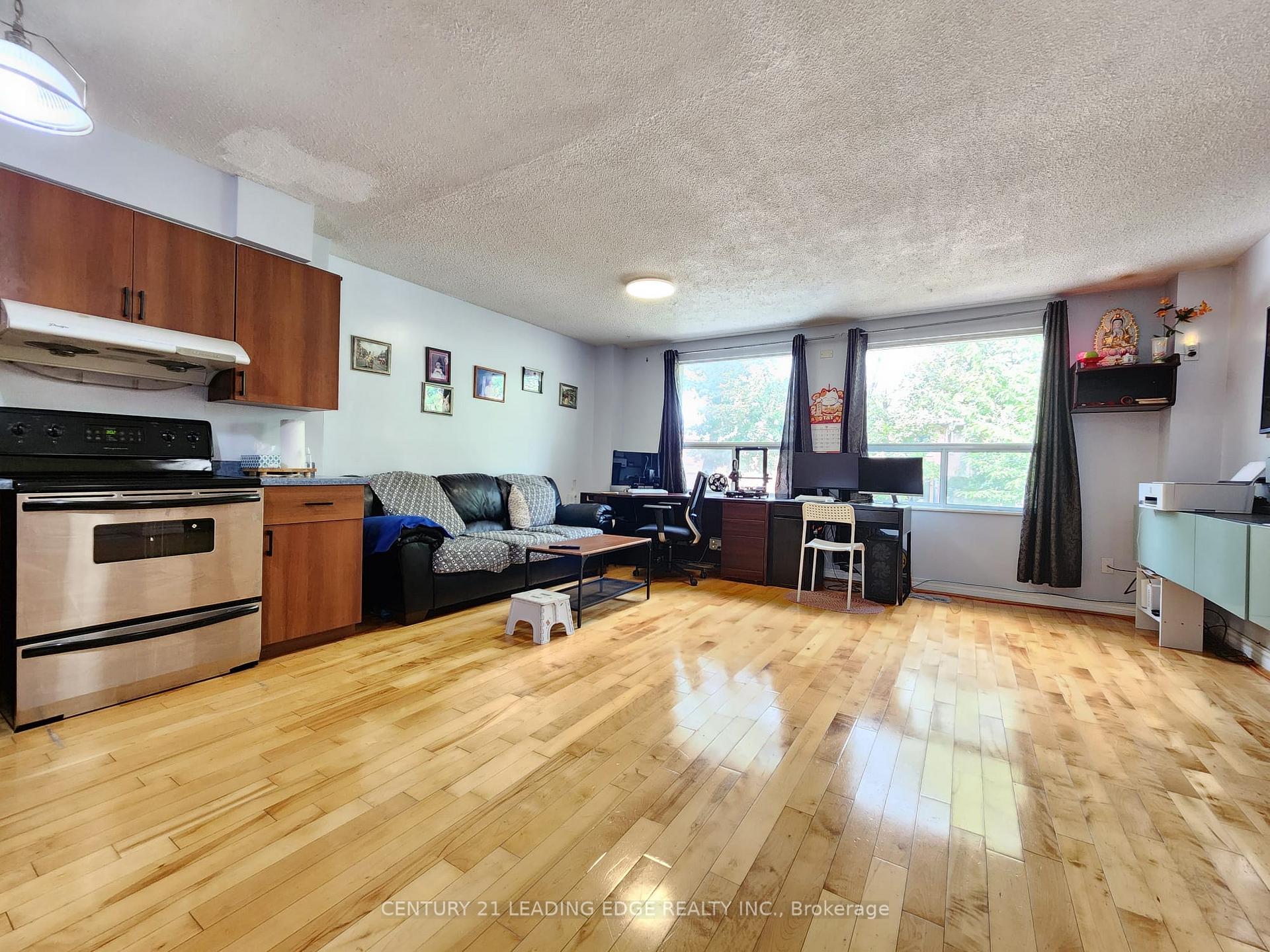 Photo 3 of Unit 82, 203 Lotherton Pathway, North York, Yorkdale-Glen Park — HOMEH