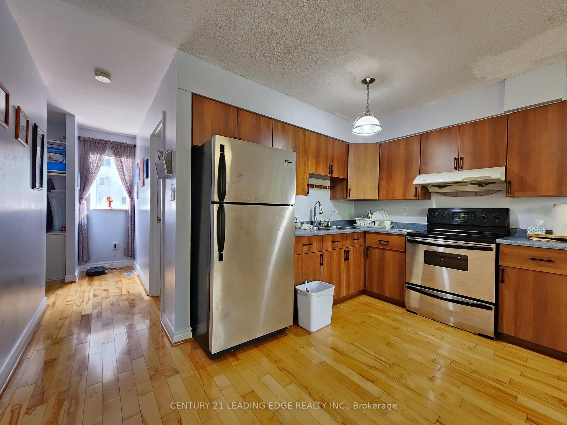 Photo 5 of Unit 82, 203 Lotherton Pathway, North York, Yorkdale-Glen Park — HOMEH