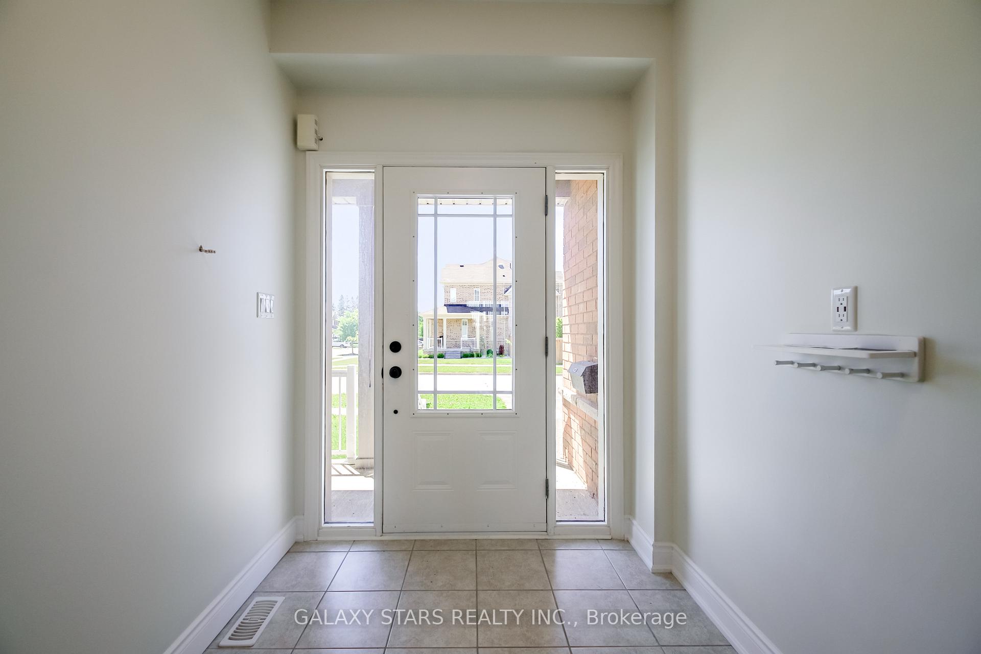 Photo 5 of 22 Don Hadden Crescent, Brock, Sunderland — HOMEH