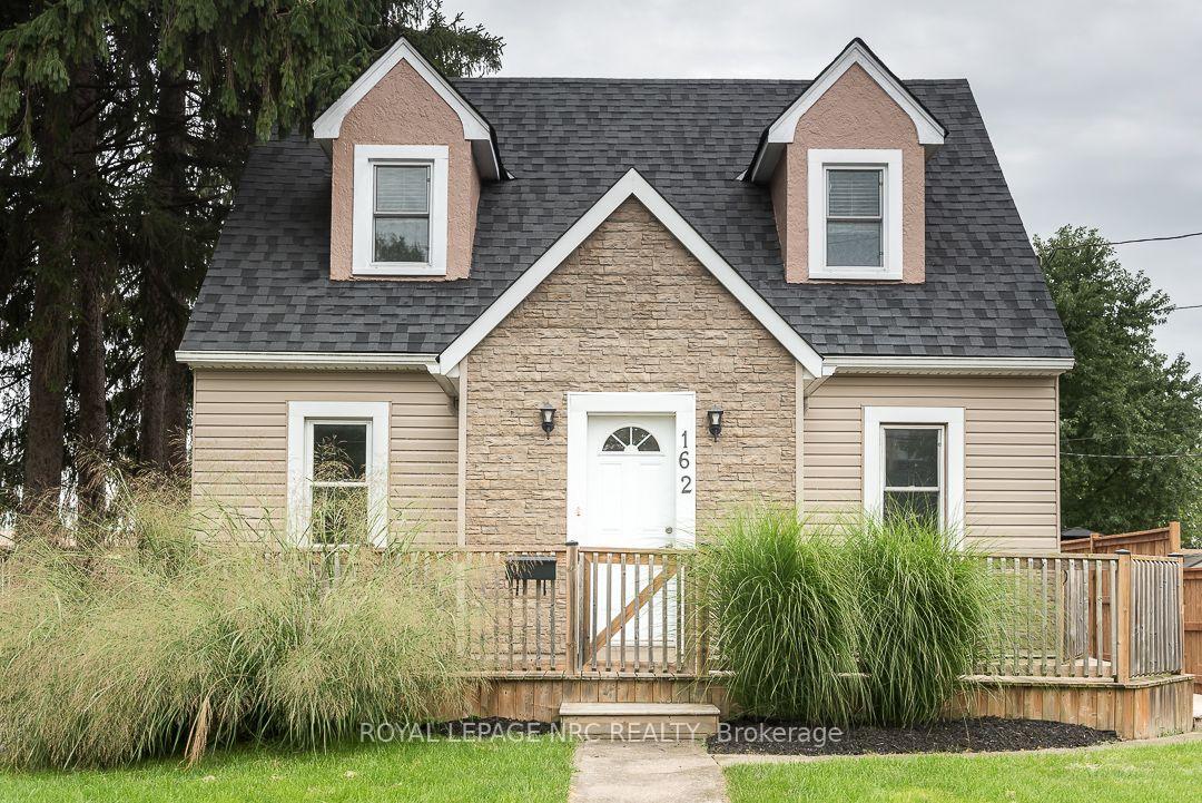 Photo 2 of 162 Aqueduct Street, Welland, Prince Charles — HOMEH