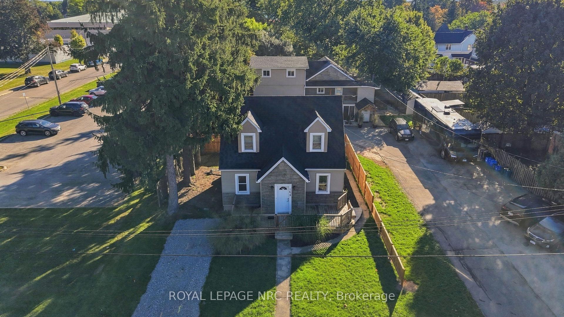 Photo 3 of 162 Aqueduct Street, Welland, Prince Charles — HOMEH