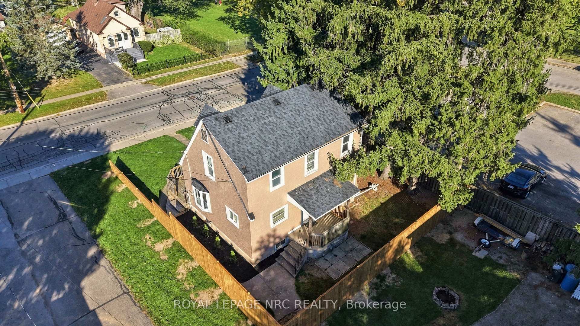 Photo 4 of 162 Aqueduct Street, Welland, Prince Charles — HOMEH