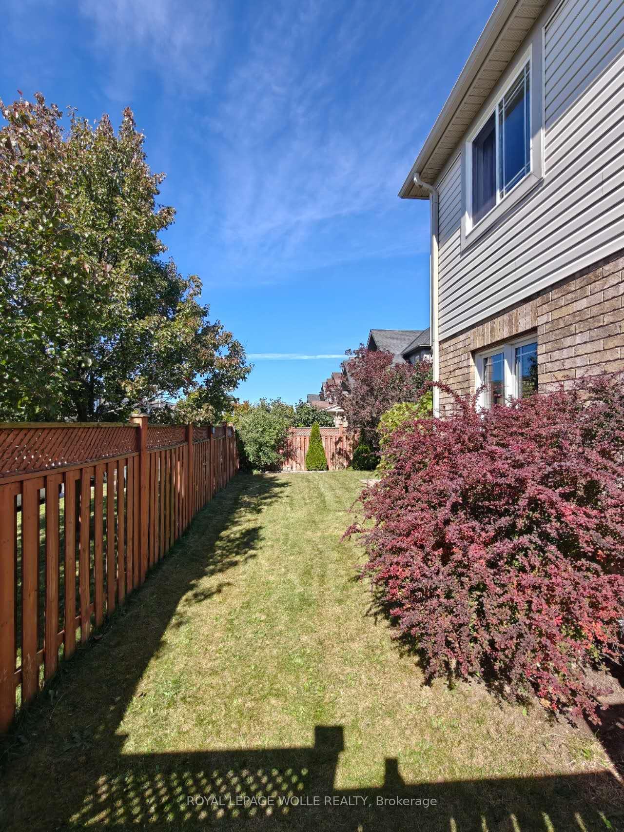 Photo 2 of 26 Wilkie Crescent, Guelph, Pineridge/Westminster Woods — HOMEH