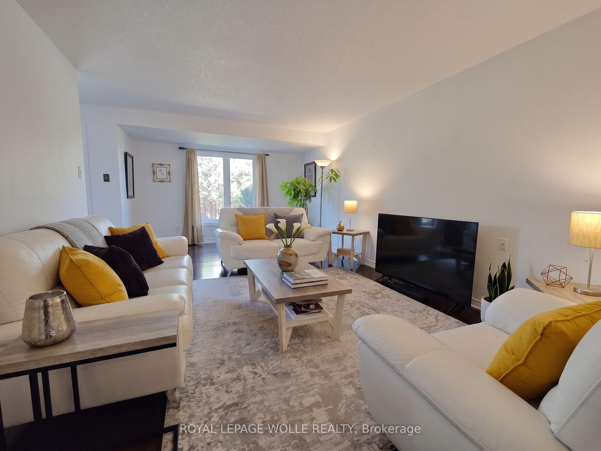 Photo 4 of 26 Wilkie Crescent, Guelph, Pineridge/Westminster Woods — HOMEH