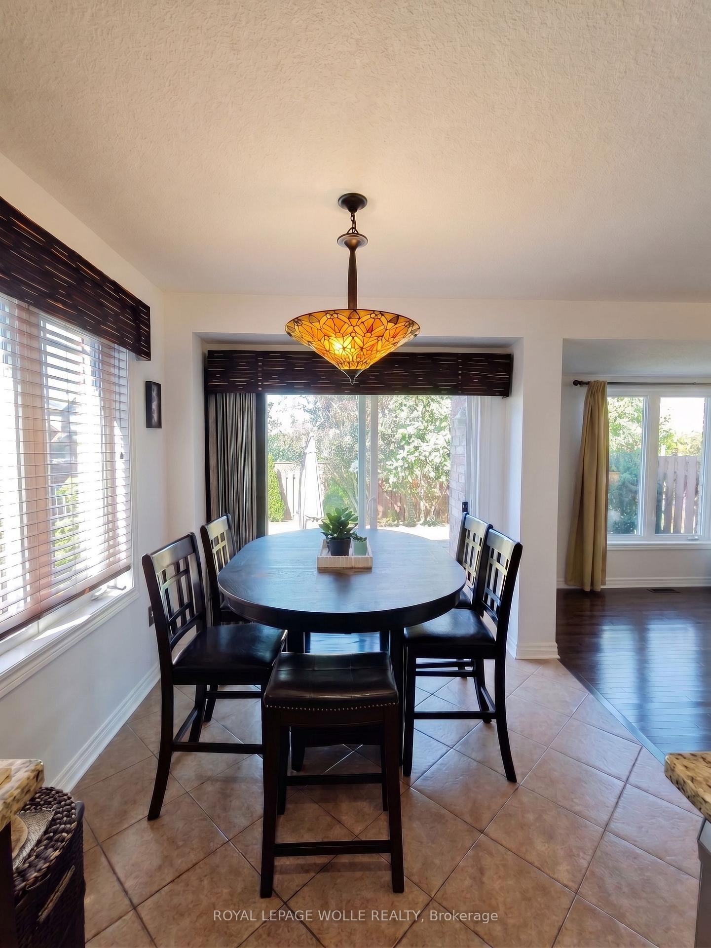 Photo 6 of 26 Wilkie Crescent, Guelph, Pineridge/Westminster Woods — HOMEH