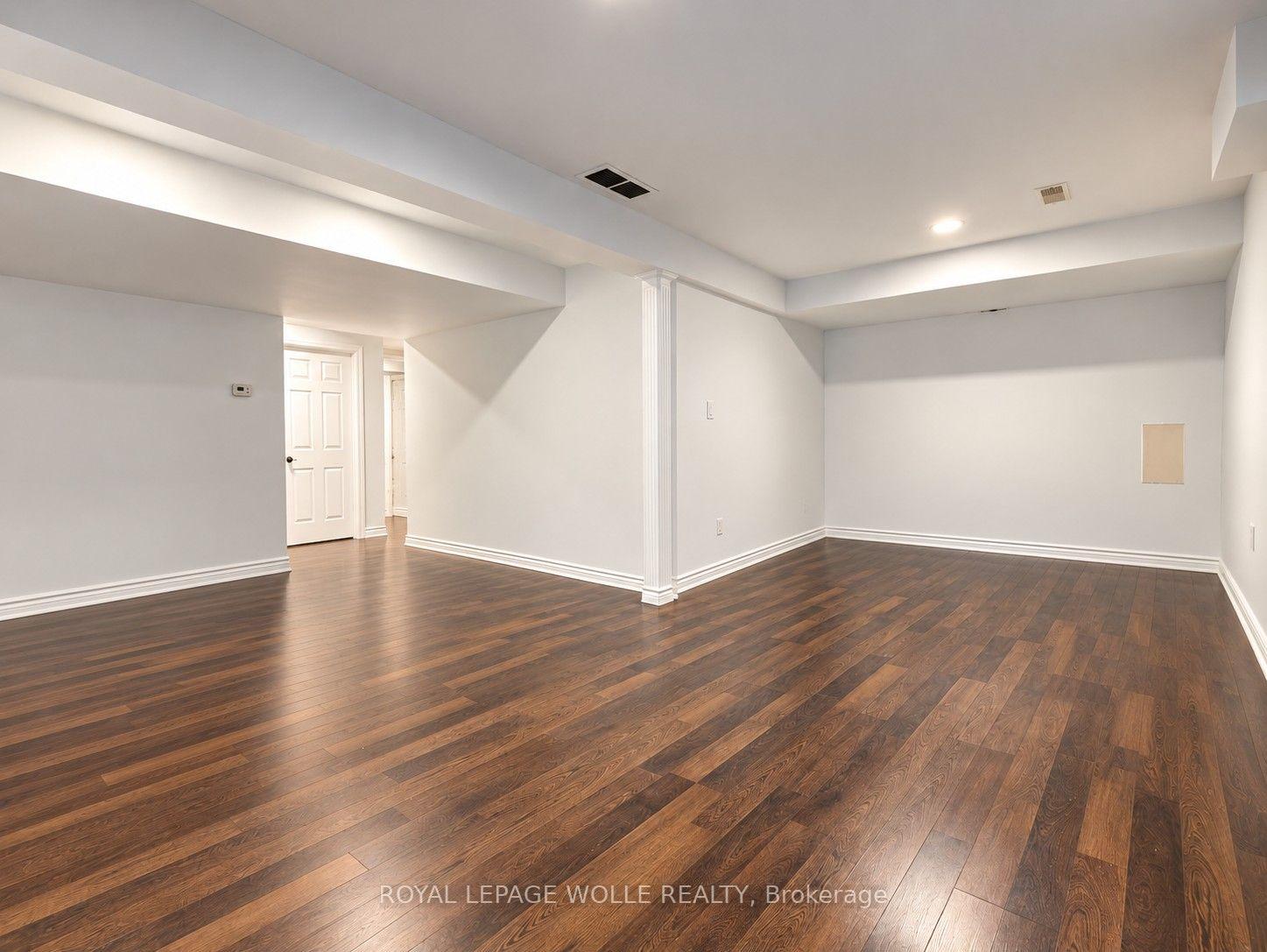 Photo 20 of 26 Wilkie Crescent, Guelph, Pineridge/Westminster Woods — HOMEH