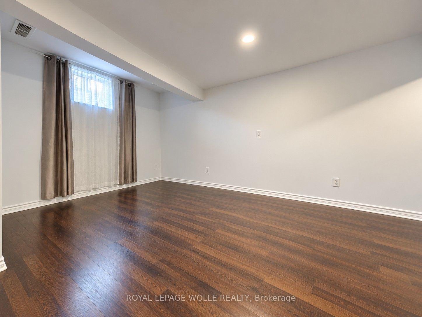 Photo 21 of 26 Wilkie Crescent, Guelph, Pineridge/Westminster Woods — HOMEH