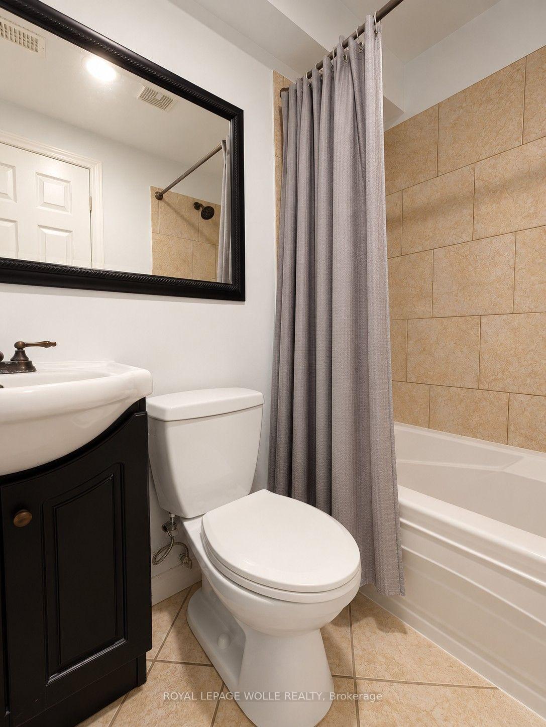 Photo 22 of 26 Wilkie Crescent, Guelph, Pineridge/Westminster Woods — HOMEH