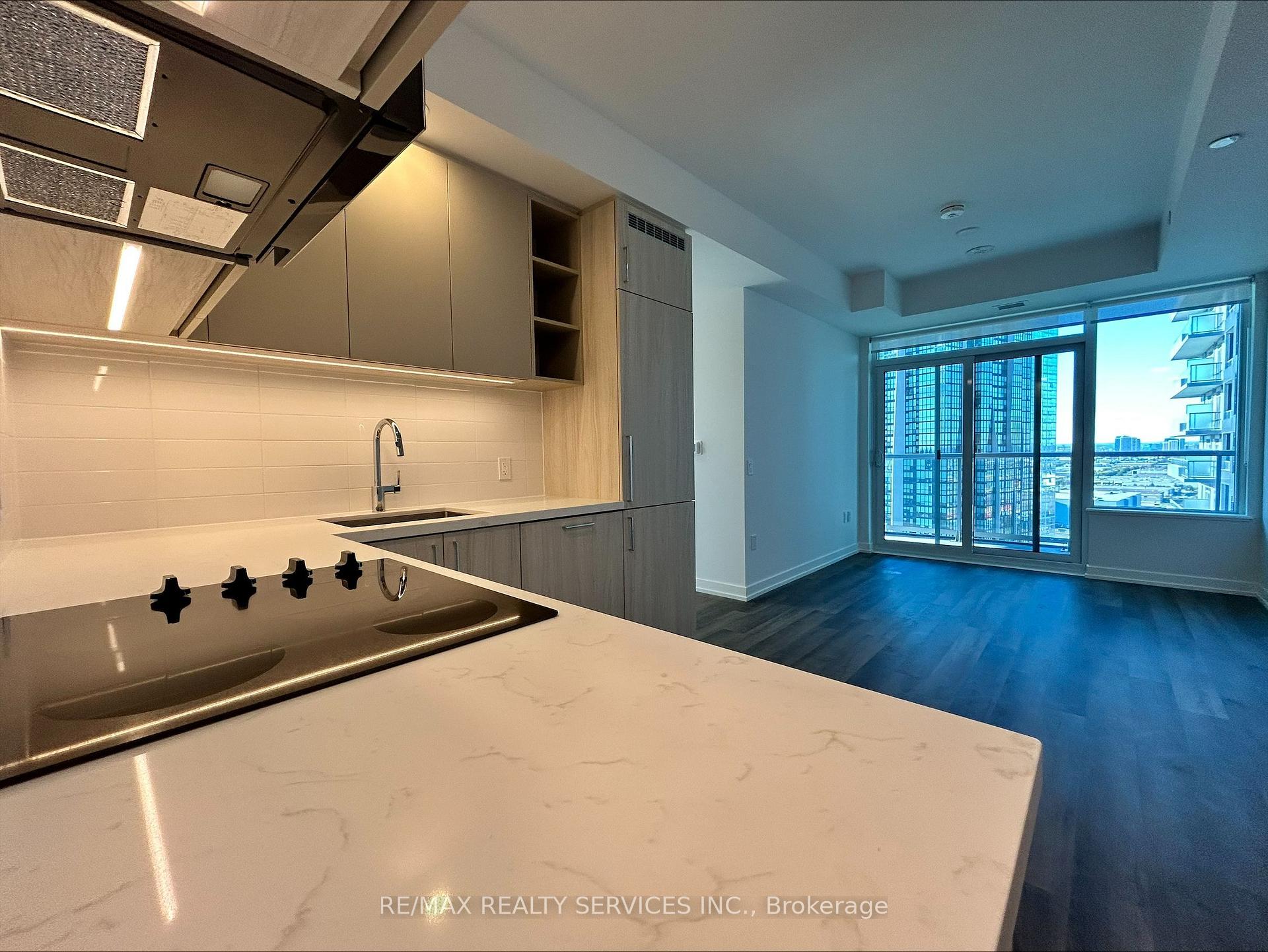 Photo 5 of Unit 2105, 21 Meadowdale Road, Vaughan, Vaughan Corporate Centre — HOMEH