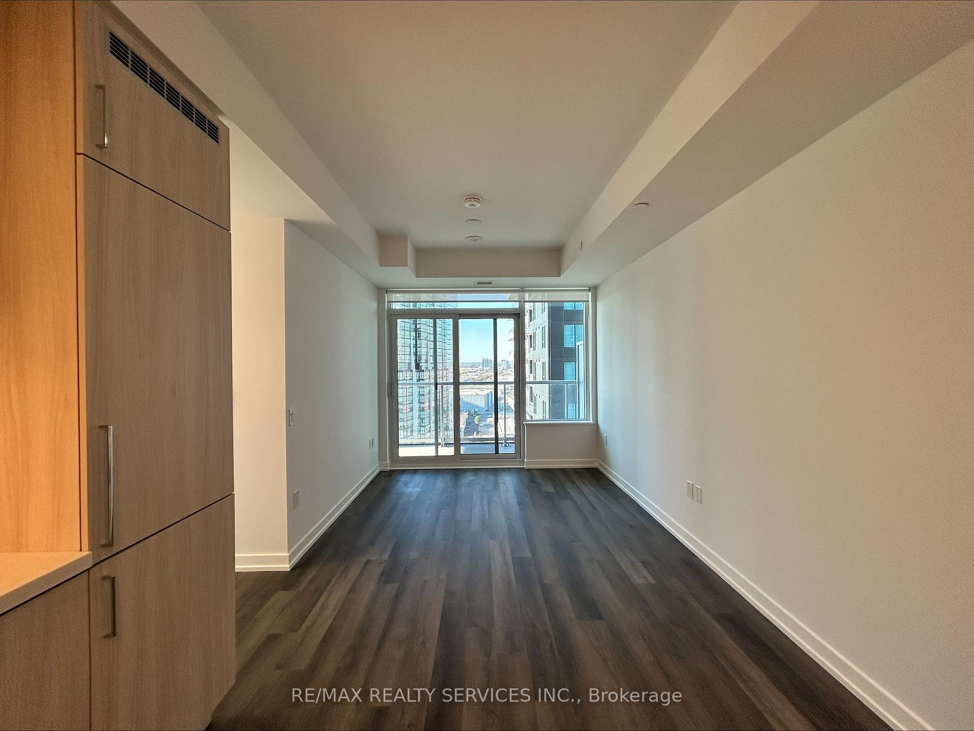 Photo 6 of Unit 2105, 21 Meadowdale Road, Vaughan, Vaughan Corporate Centre — HOMEH