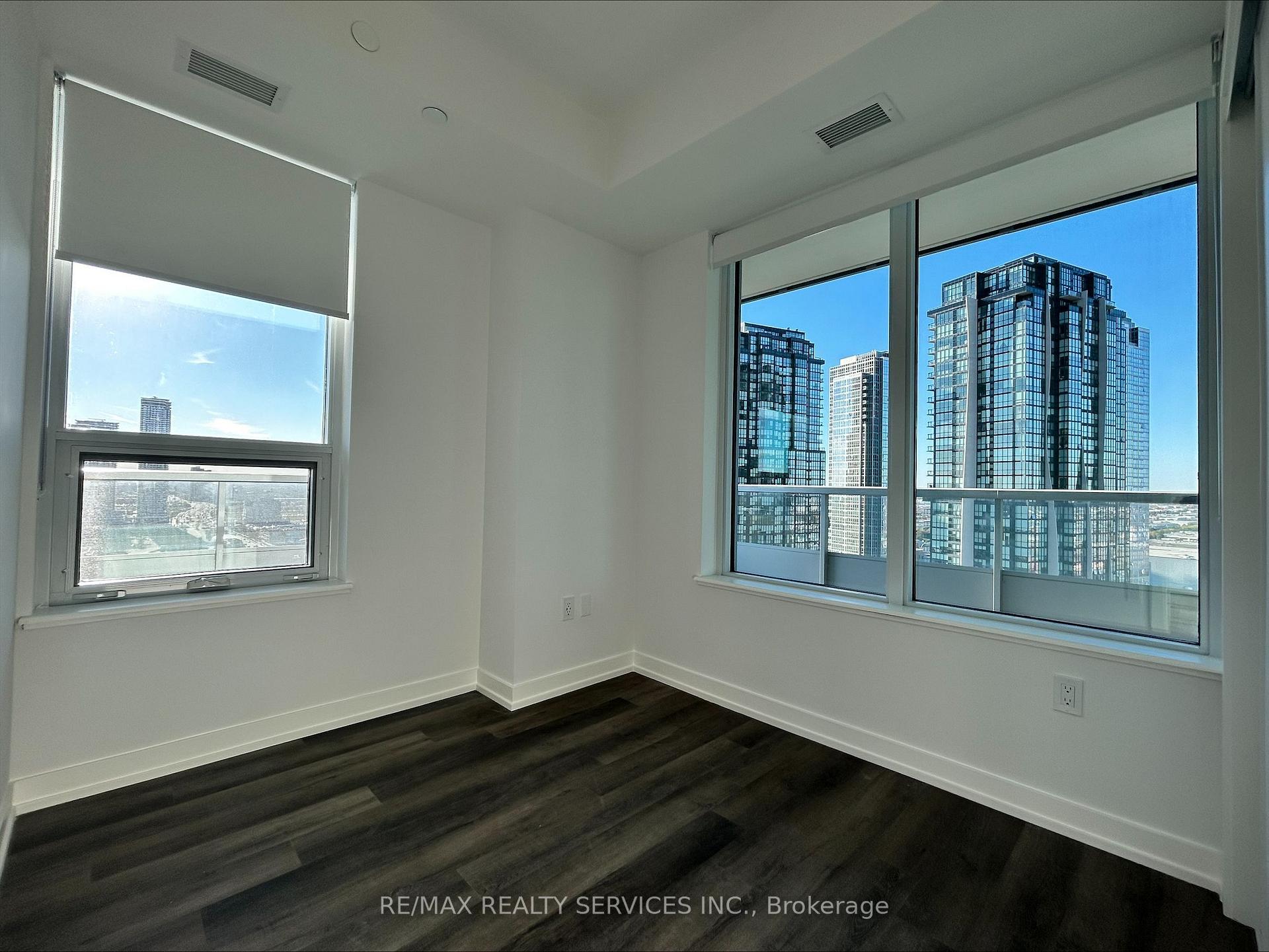 Photo 12 of Unit 2105, 21 Meadowdale Road, Vaughan, Vaughan Corporate Centre — HOMEH