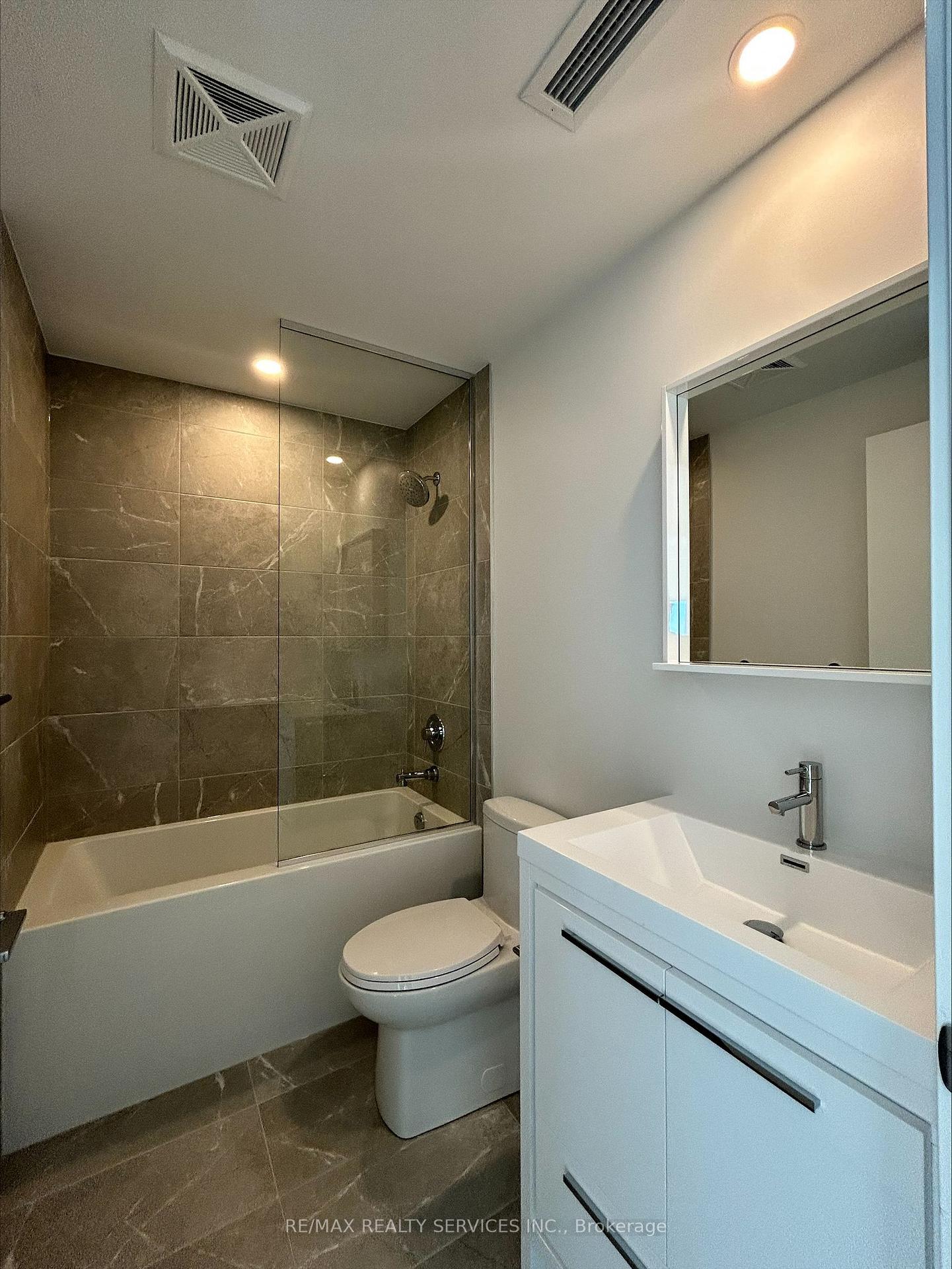 Photo 14 of Unit 2105, 21 Meadowdale Road, Vaughan, Vaughan Corporate Centre — HOMEH