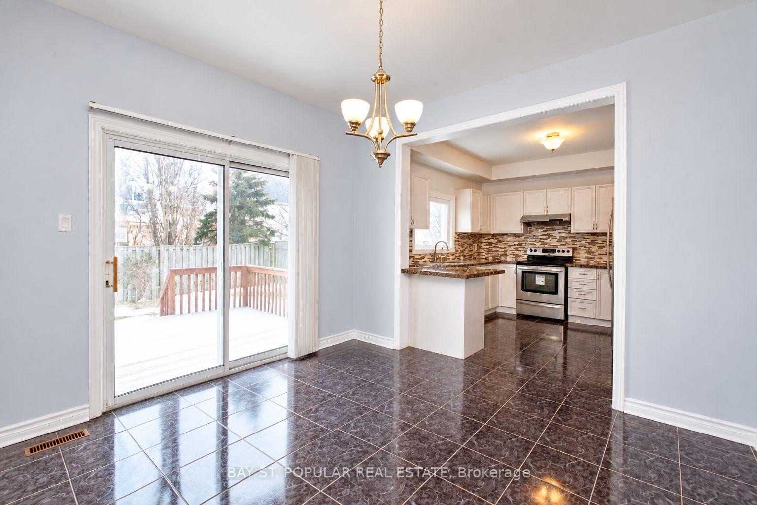 Photo 8 of 25 Subrisco Avenue, Richmond Hill, Devonsleigh — HOMEH