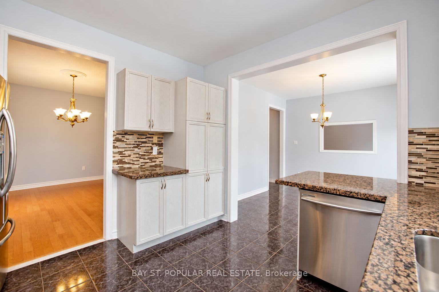 Photo 9 of 25 Subrisco Avenue, Richmond Hill, Devonsleigh — HOMEH