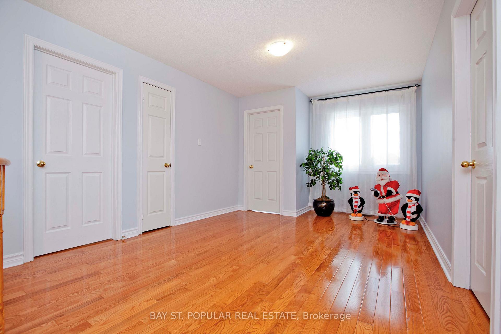 Photo 12 of 25 Subrisco Avenue, Richmond Hill, Devonsleigh — HOMEH