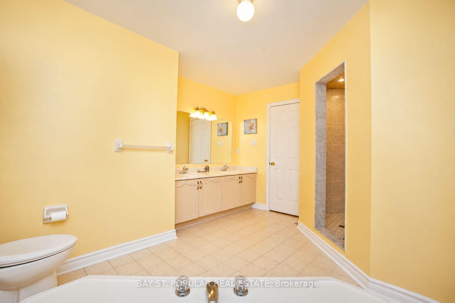 Photo 14 of 25 Subrisco Avenue, Richmond Hill, Devonsleigh — HOMEH