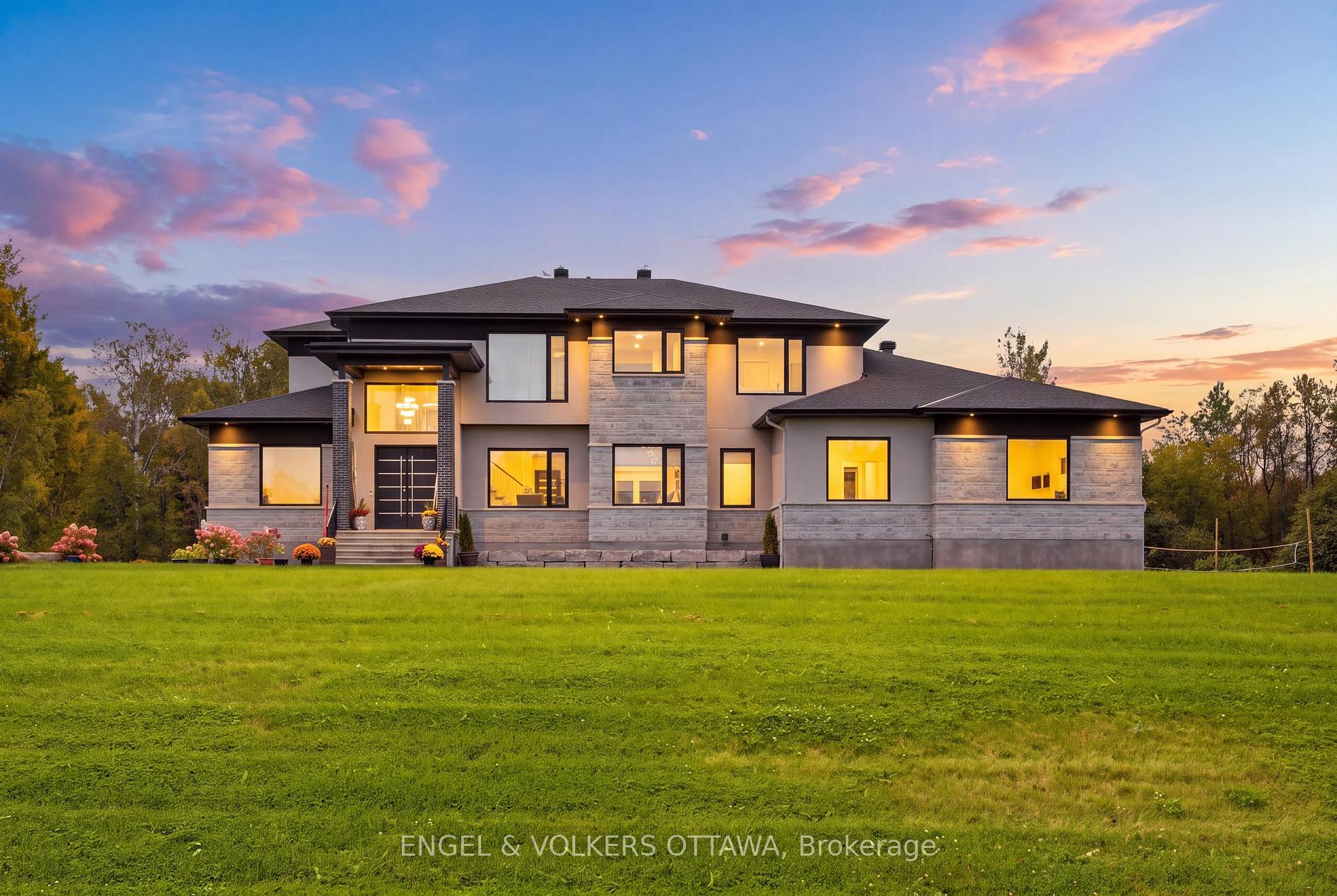 Photo of 1057 Green Jacket Crescent
