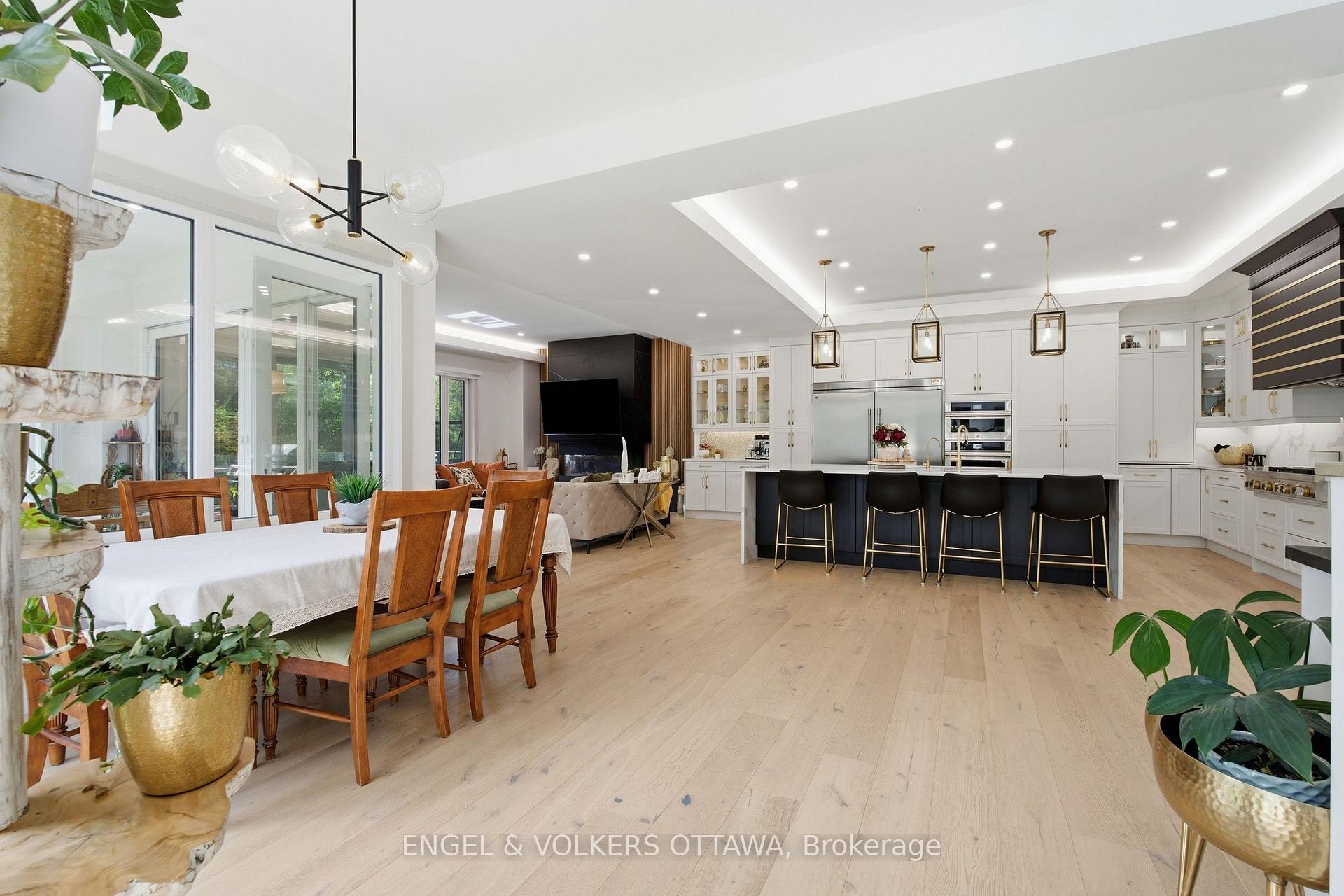 Photo 12 of 1057 Green Jacket Crescent, Ottawa, Greely — HOMEH